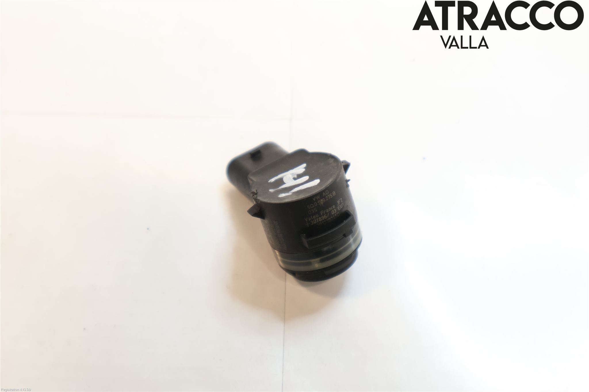 Skoda SUPERB 16-24 Parkeringshjälp Frontsensor