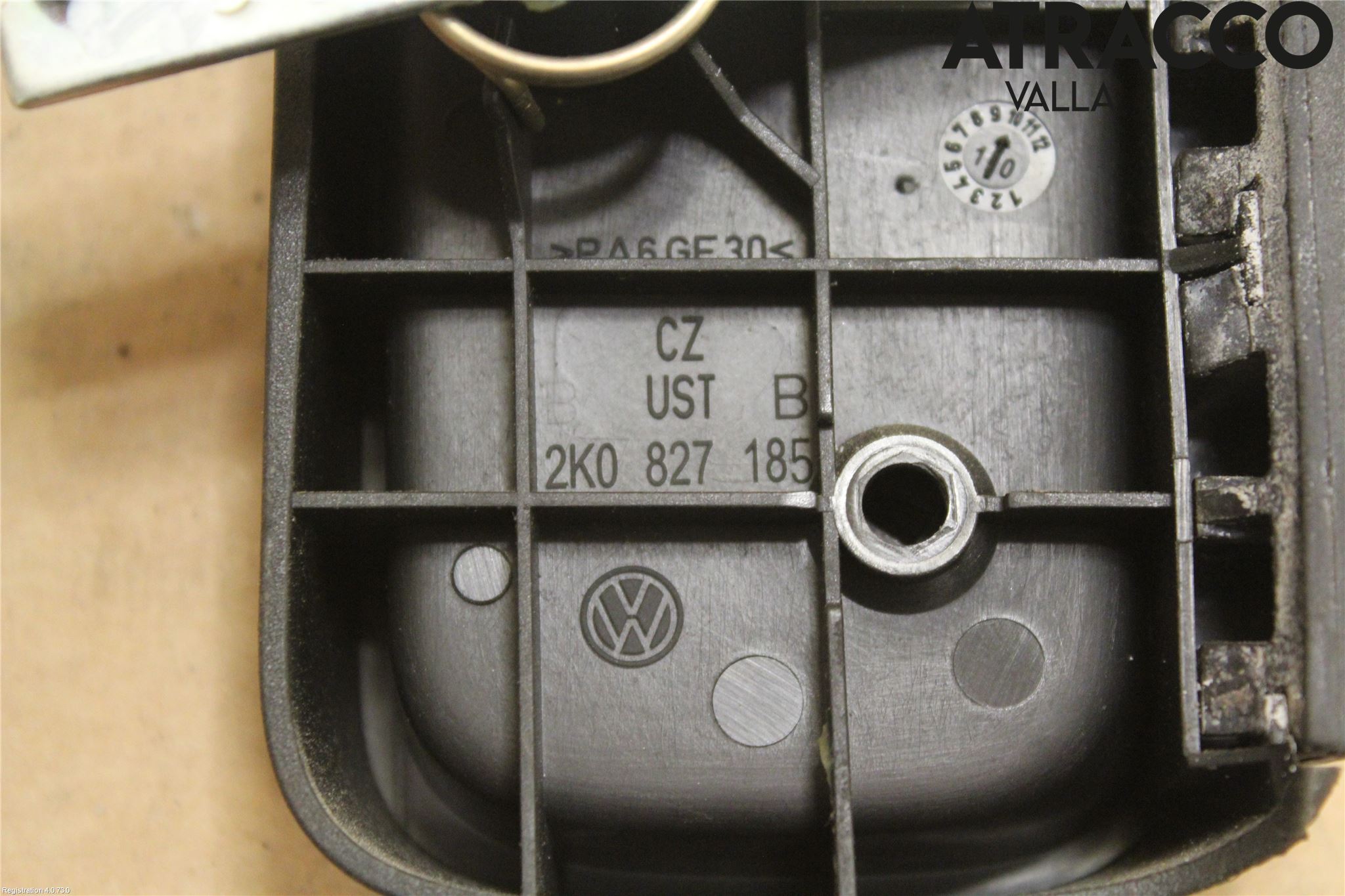 Volkswagen VW CADDY 11-15 Bakluckehandtag Inre