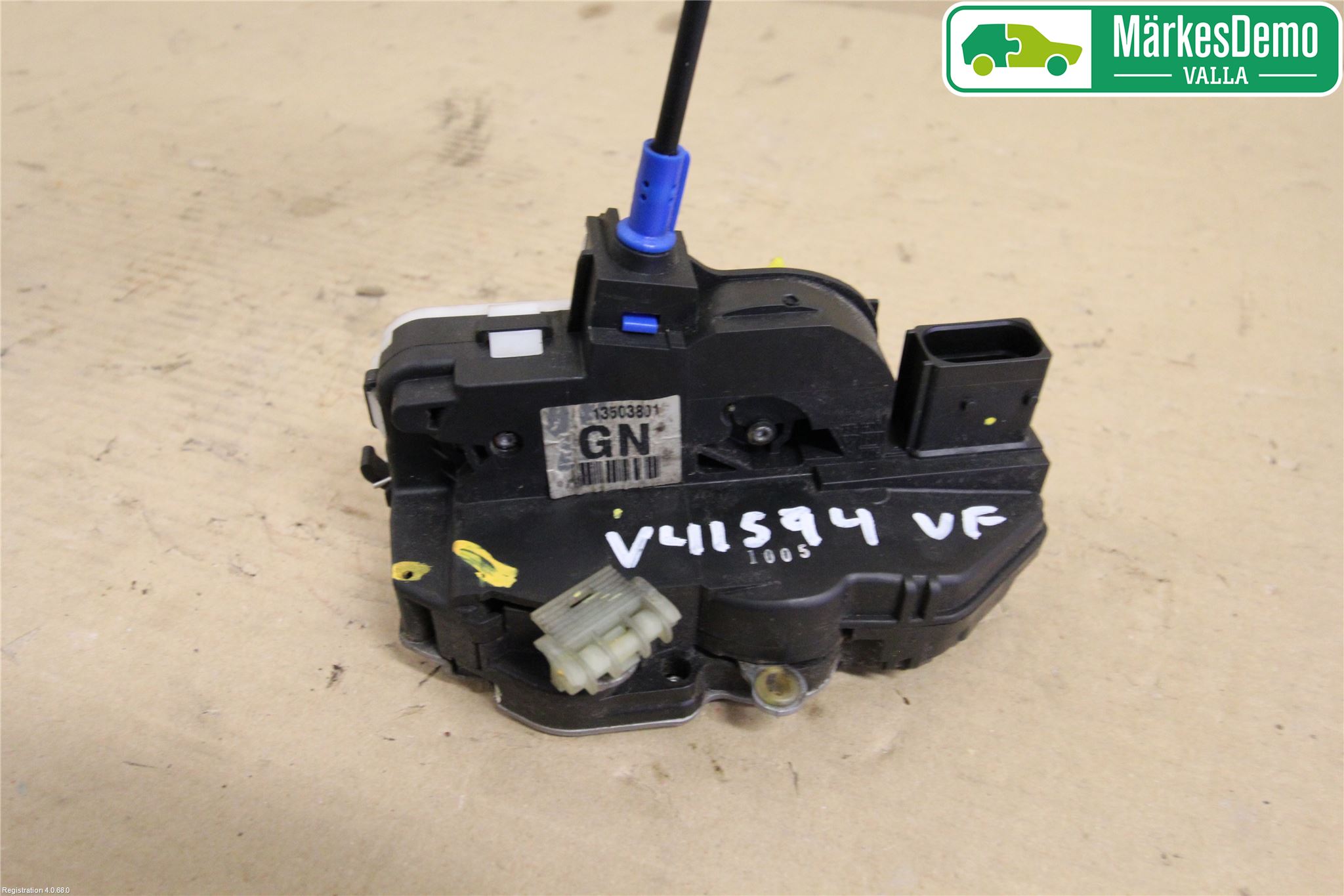 Opel ASTRA J 10-15 Låskista-Dörrlås