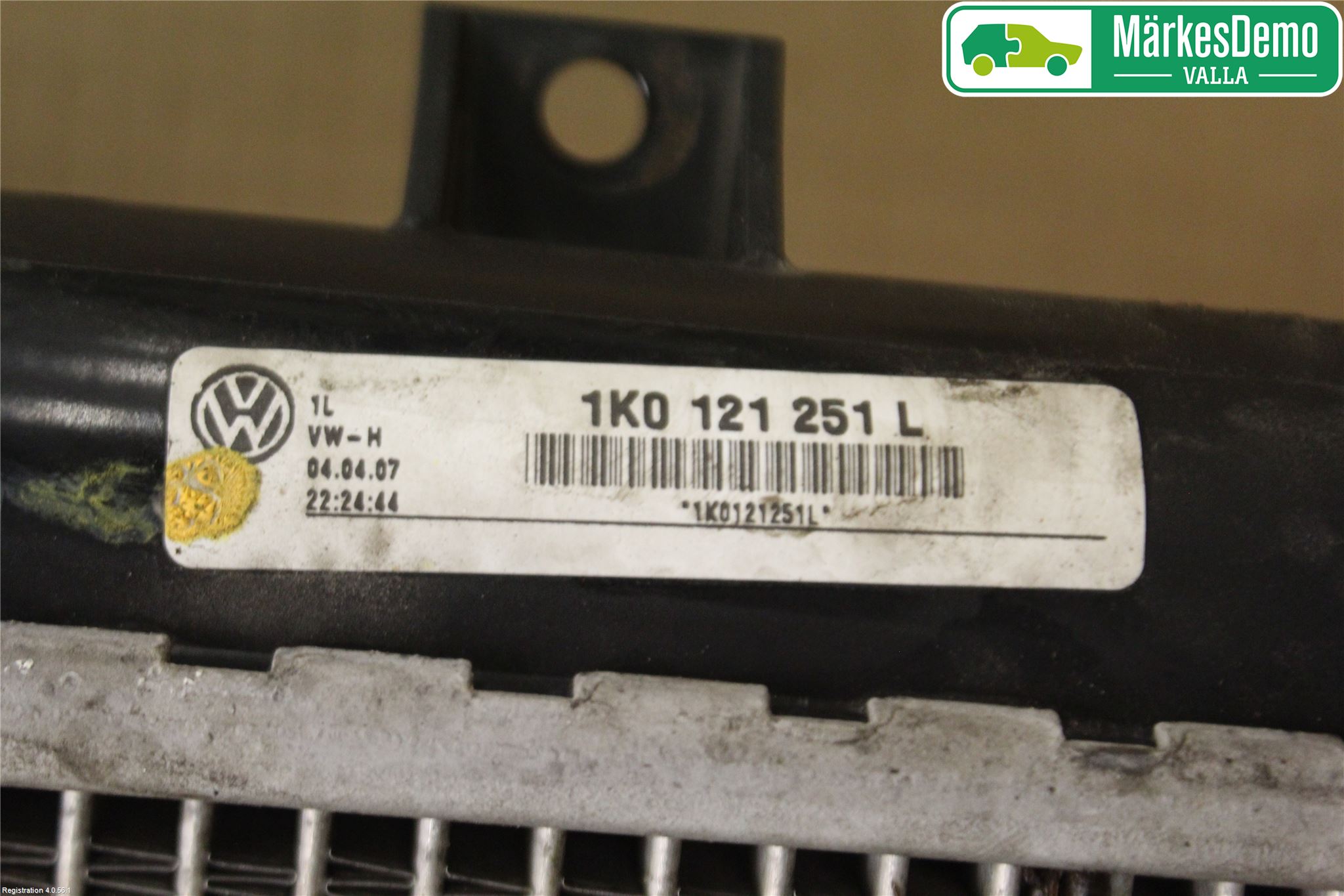 Volkswagen VW TOURAN 03-10 Kylare Aut