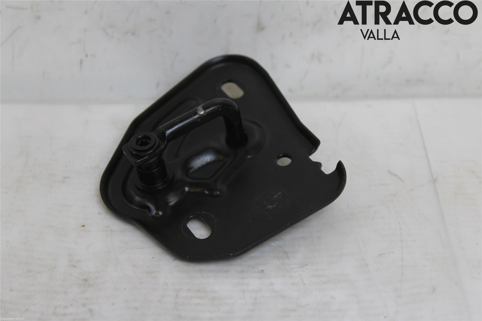 Audi A6 ALLROAD 12-18 Huvlås