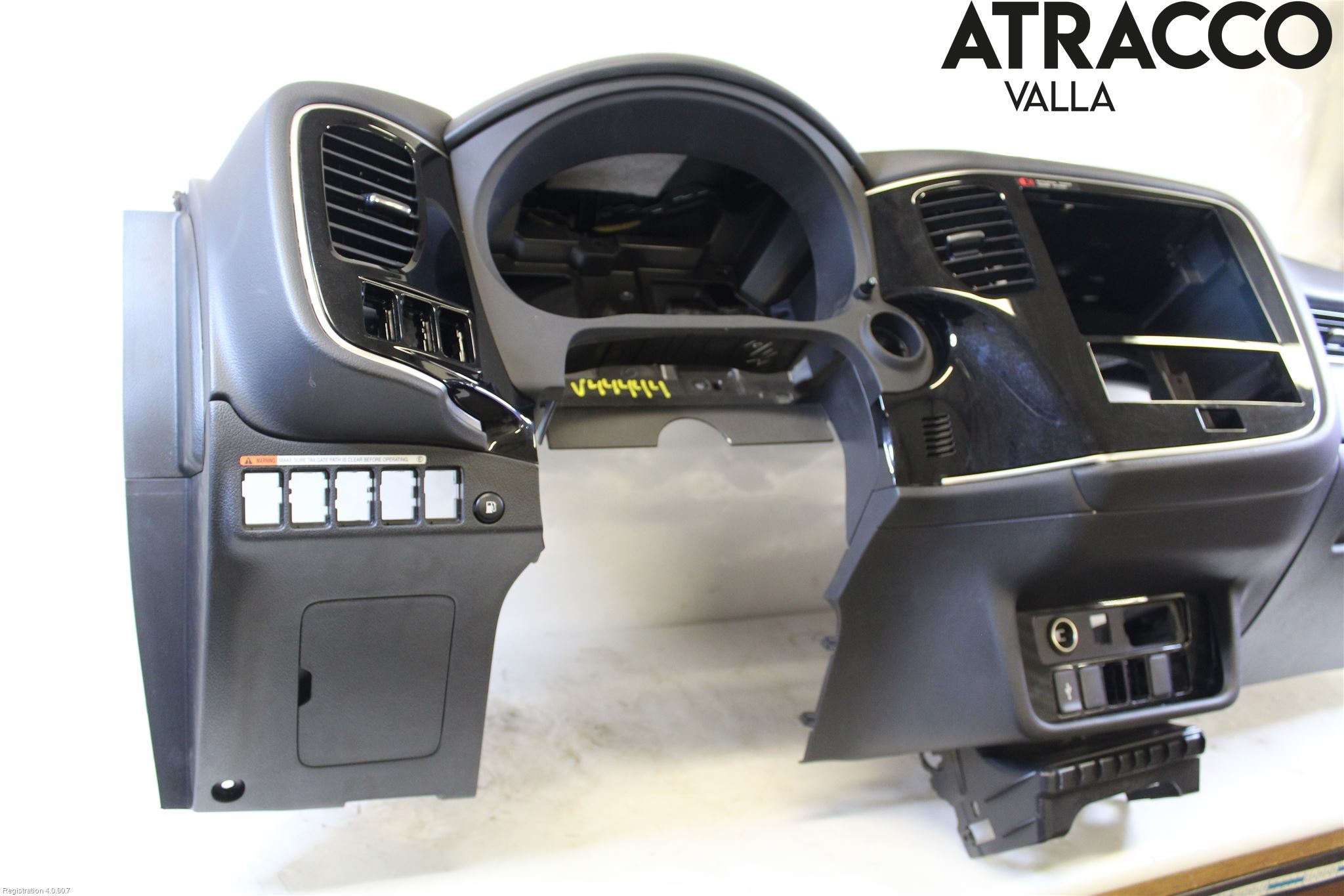 Mitsubishi OUTLANDER 13-21 Instrumentbräda