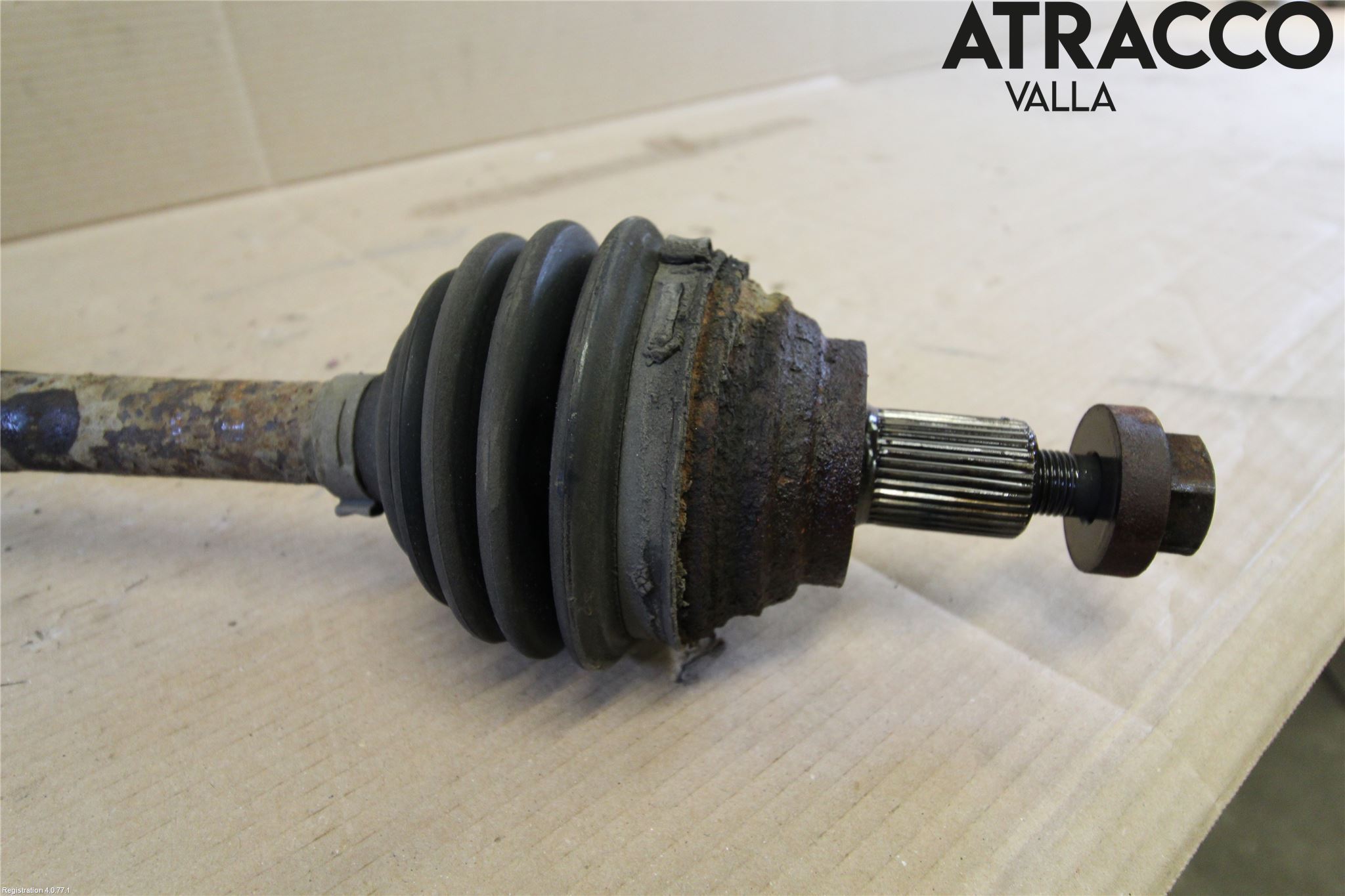 Audi A3/S3     04-05 Drivaxel Fram Vänster