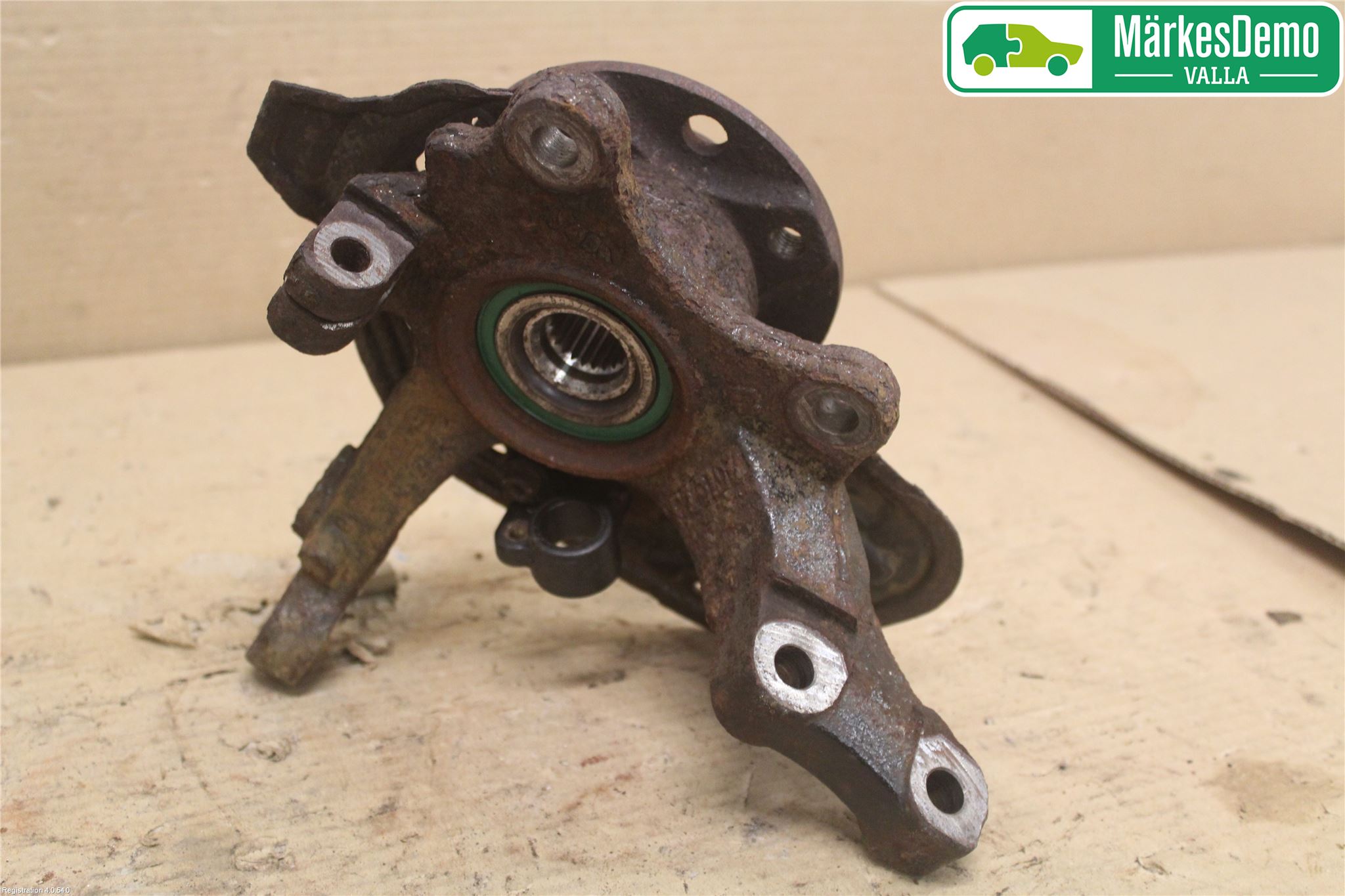 Opel COMBO 02-12 Styrspindel Lagerhus Vä