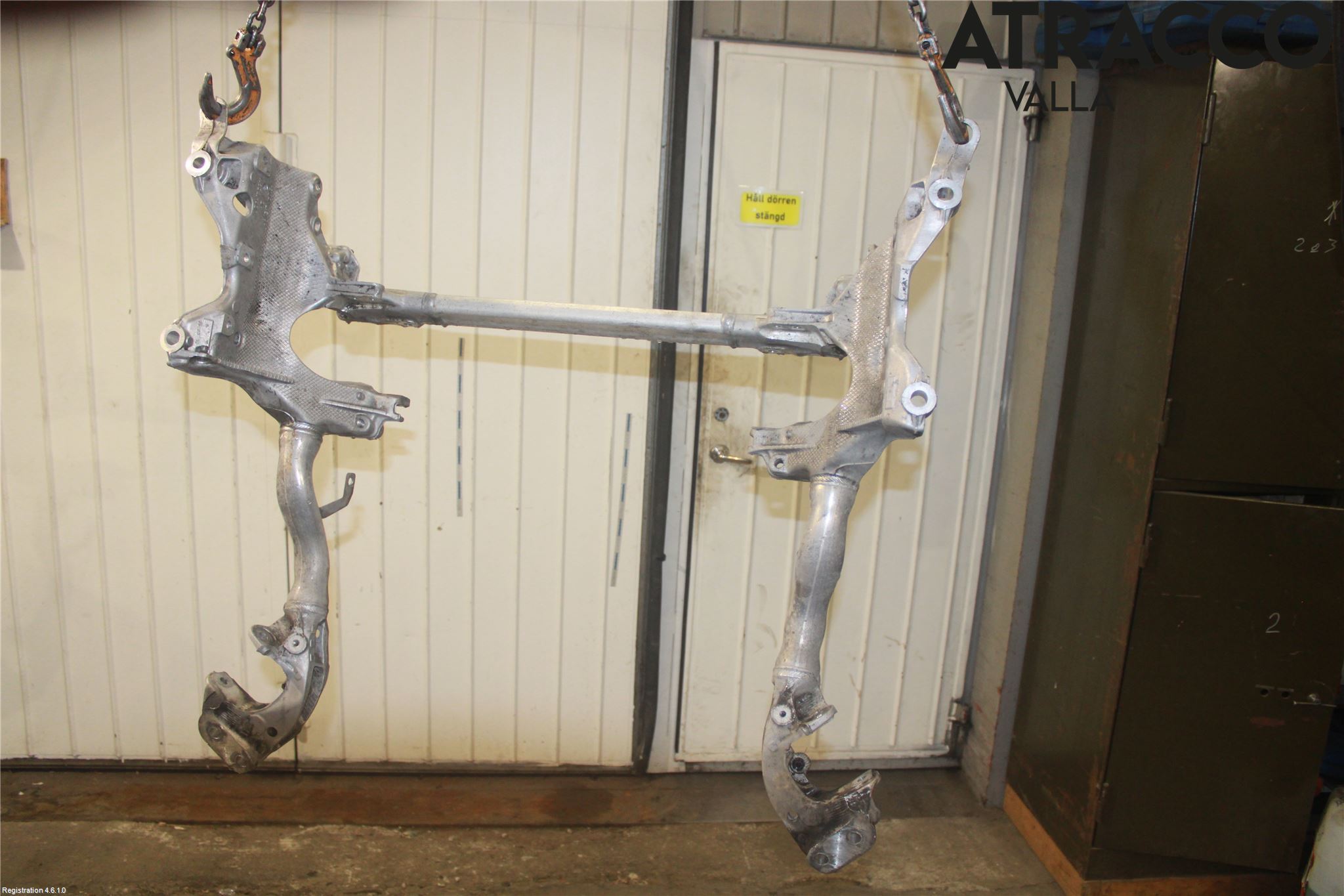 Audi A4 12-15 Framvagnsbalk