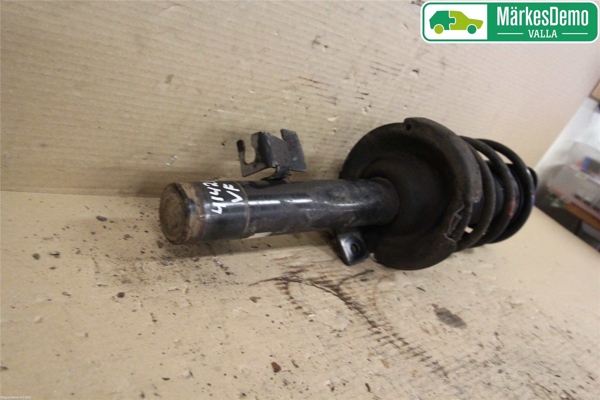 Mazda 3 II 09-13 Fjäderben Fram Vänster