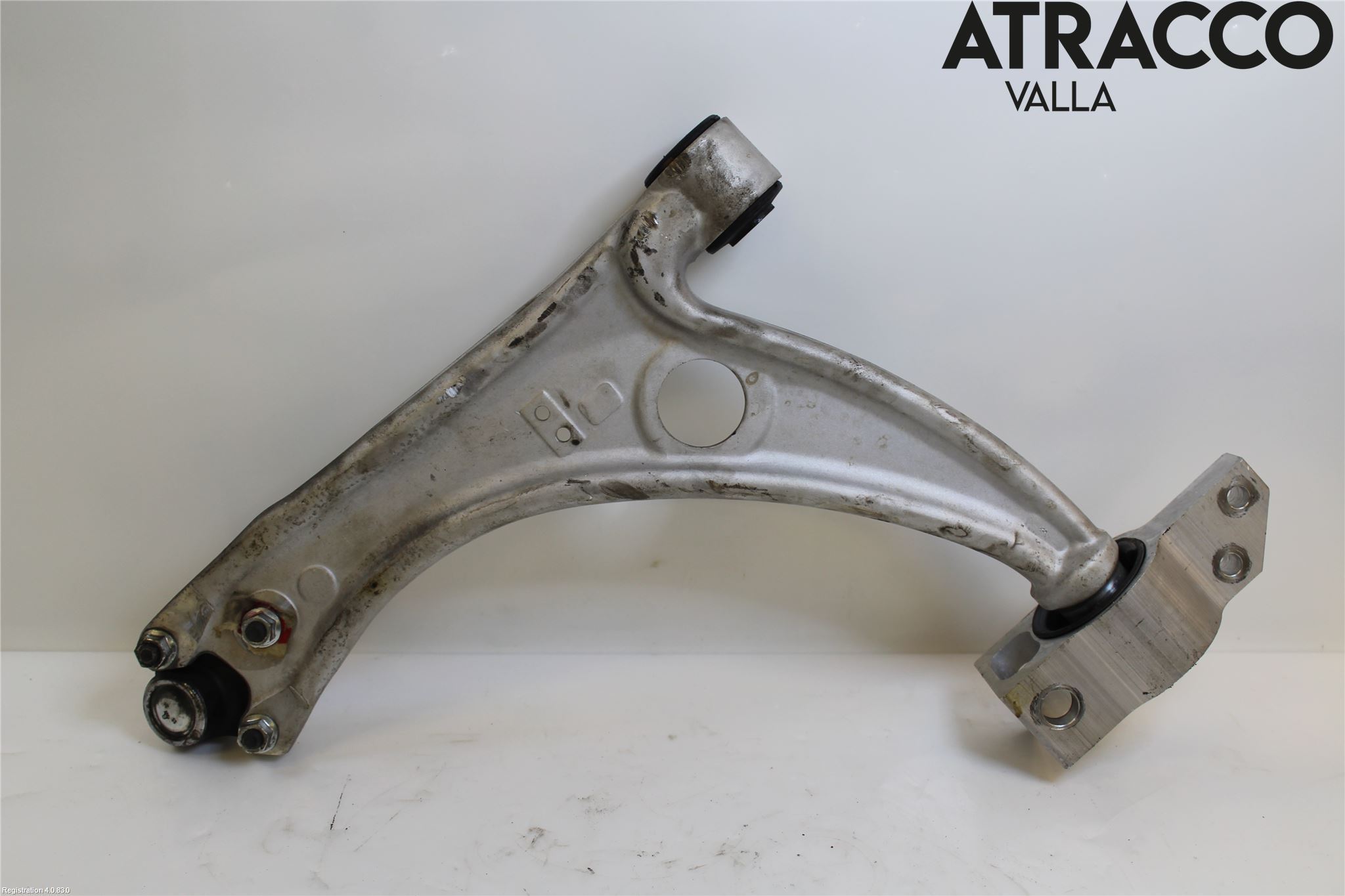 Volkswagen VW PASSAT 05-11 Bärarm Fram Undre Hö