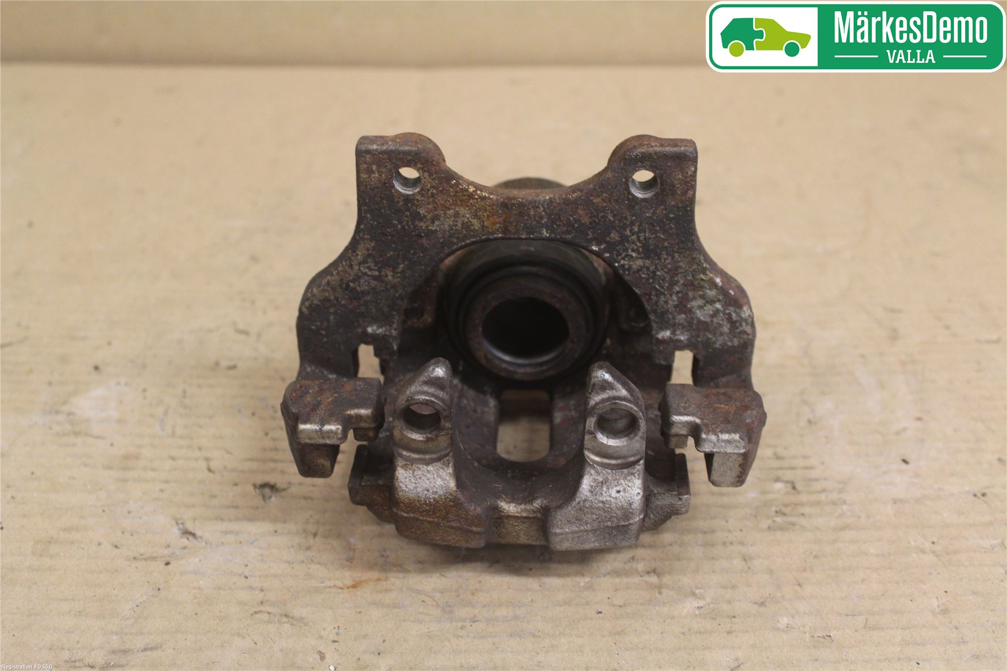 BMW 3 E90/91 SED/TOU 05-12 Bromsok Bak Höger