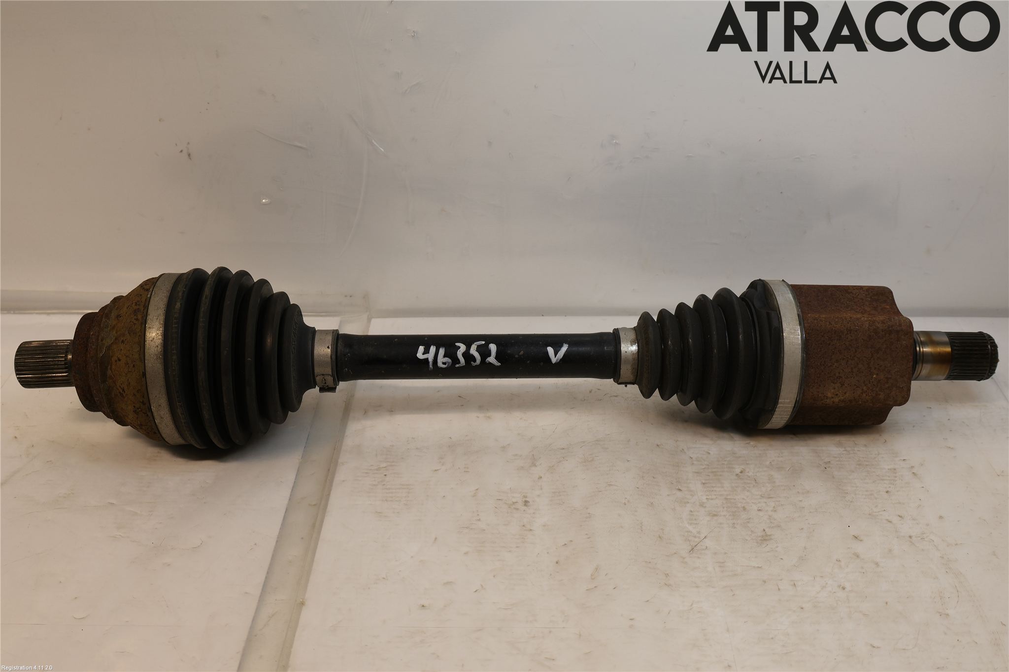 Volkswagen VW PASSAT 15-19 Drivaxel Fram Vänster