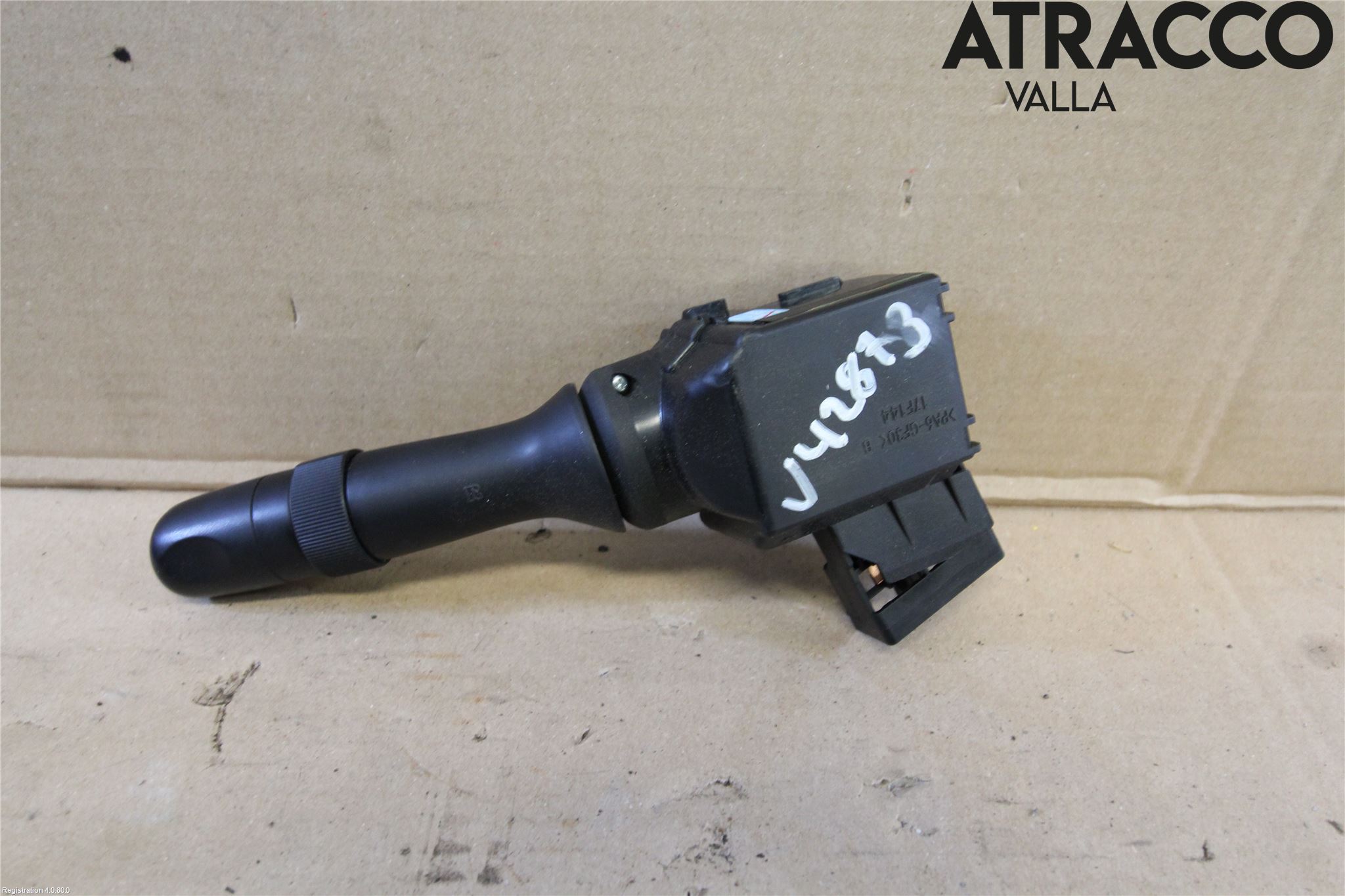 Toyota AVENSIS 09-15 Spak Torkar-Spolomk