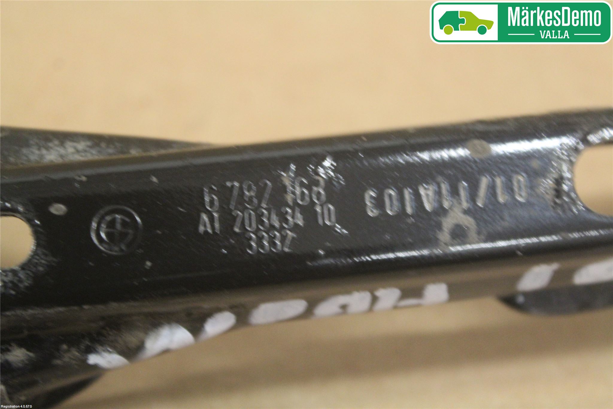 BMW X1 E84 10-15 Bärarm Bak Övre Höger