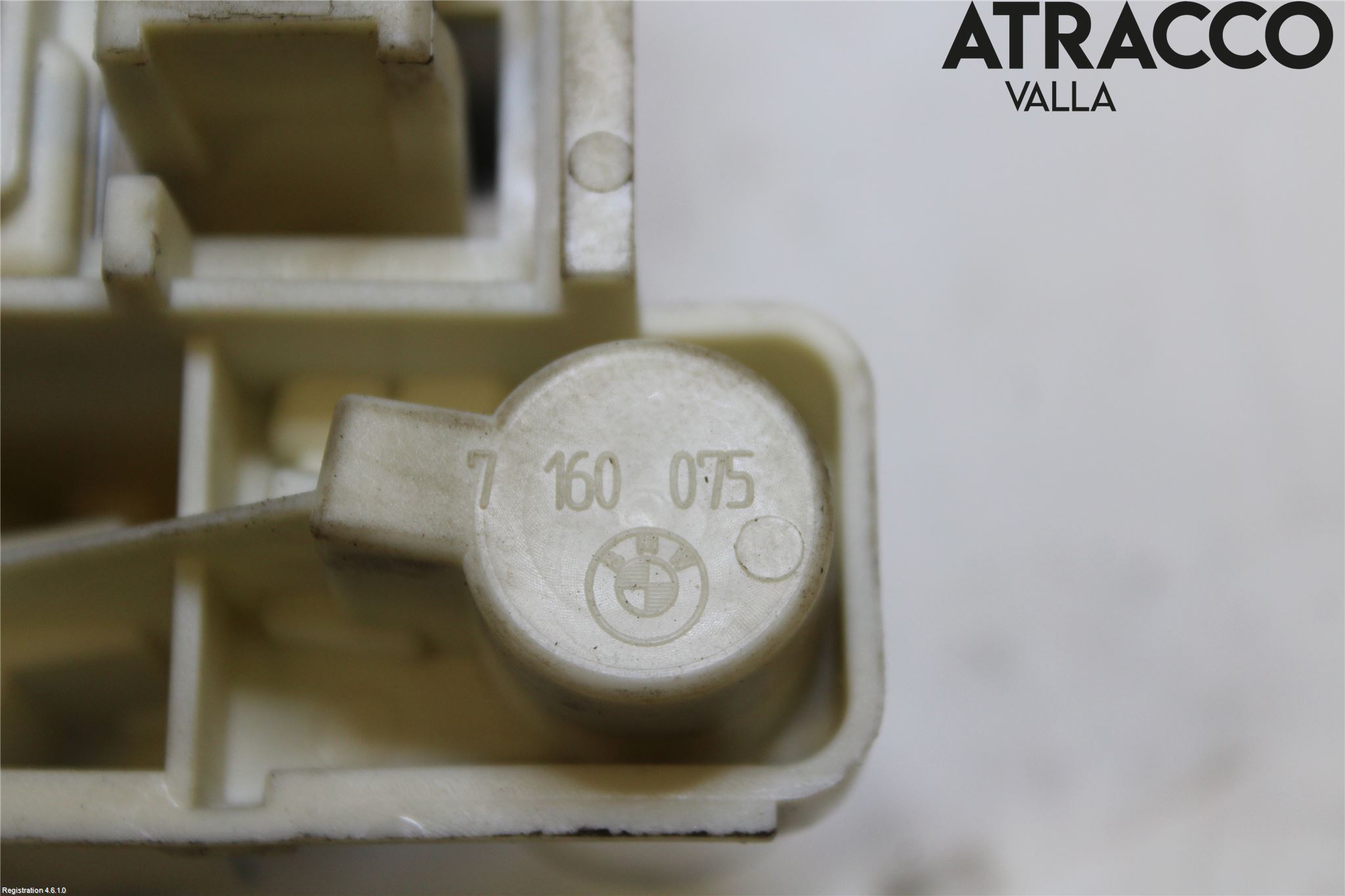 BMW 3 E90/91 SED/TOU 05-12 Bakljusinsats-Lamphvä