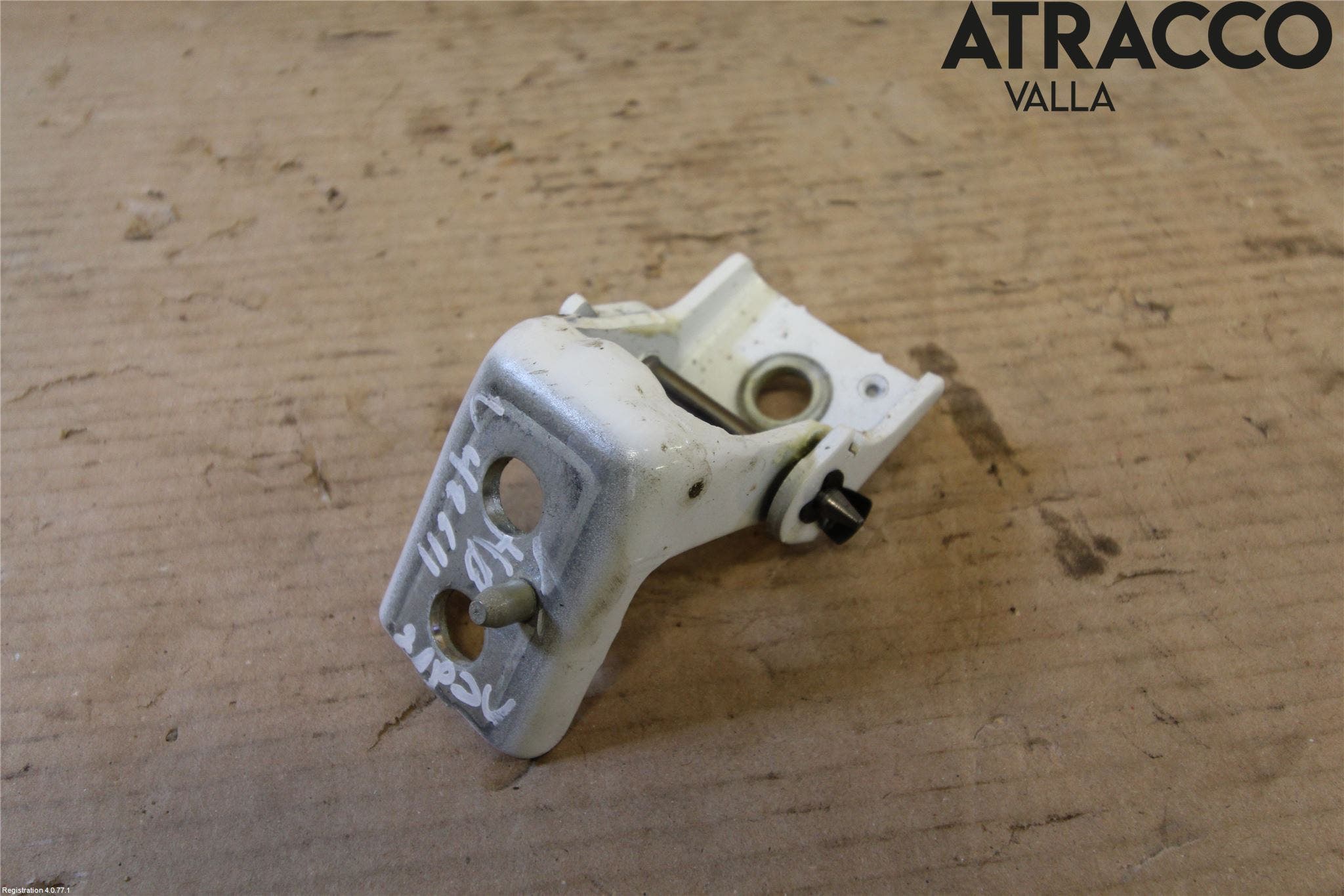 Peugeot 3008 17-24 Dörrgångjärn