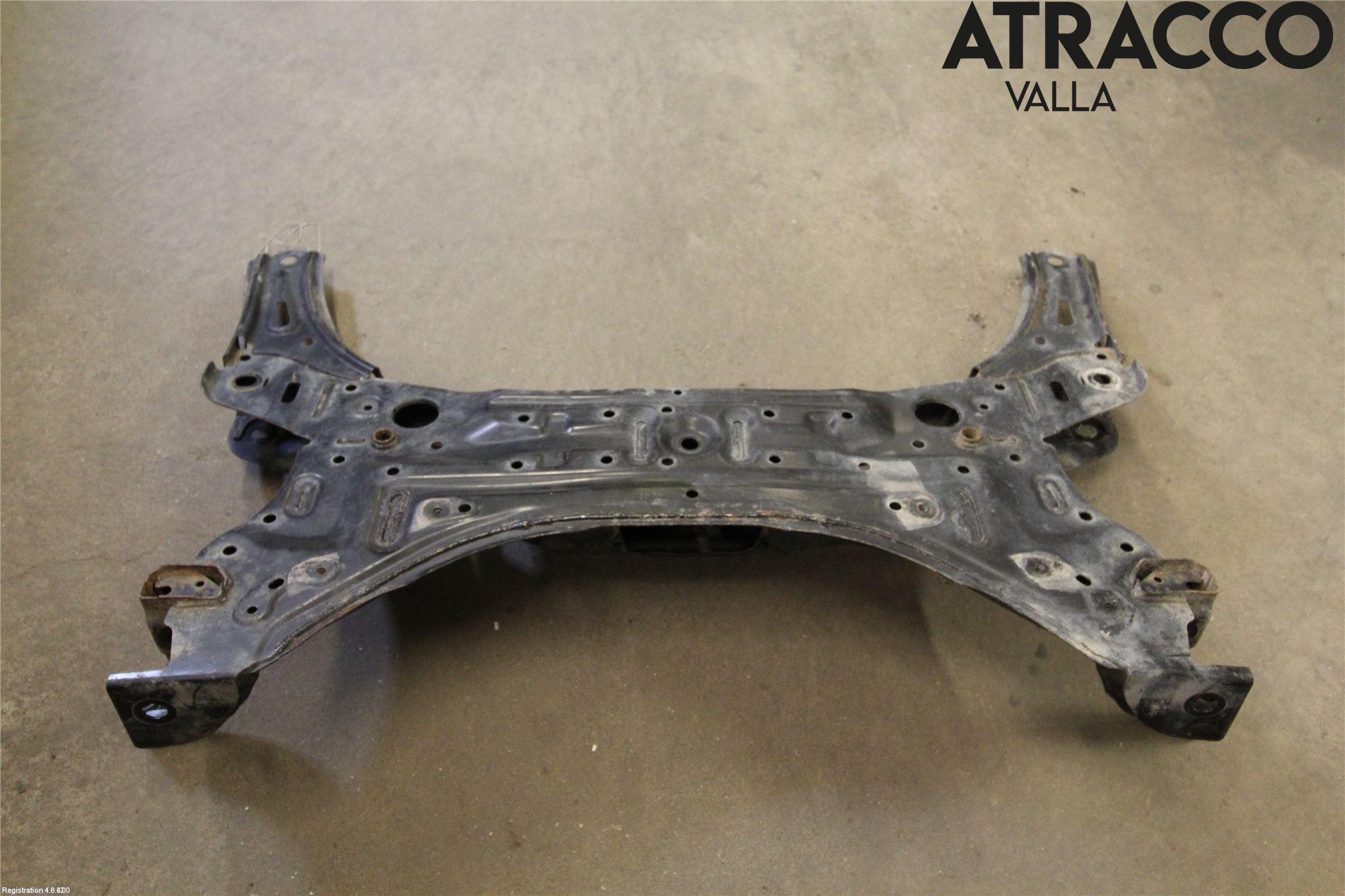 Suzuki SWIFT 17-24 Framvagnsbalk