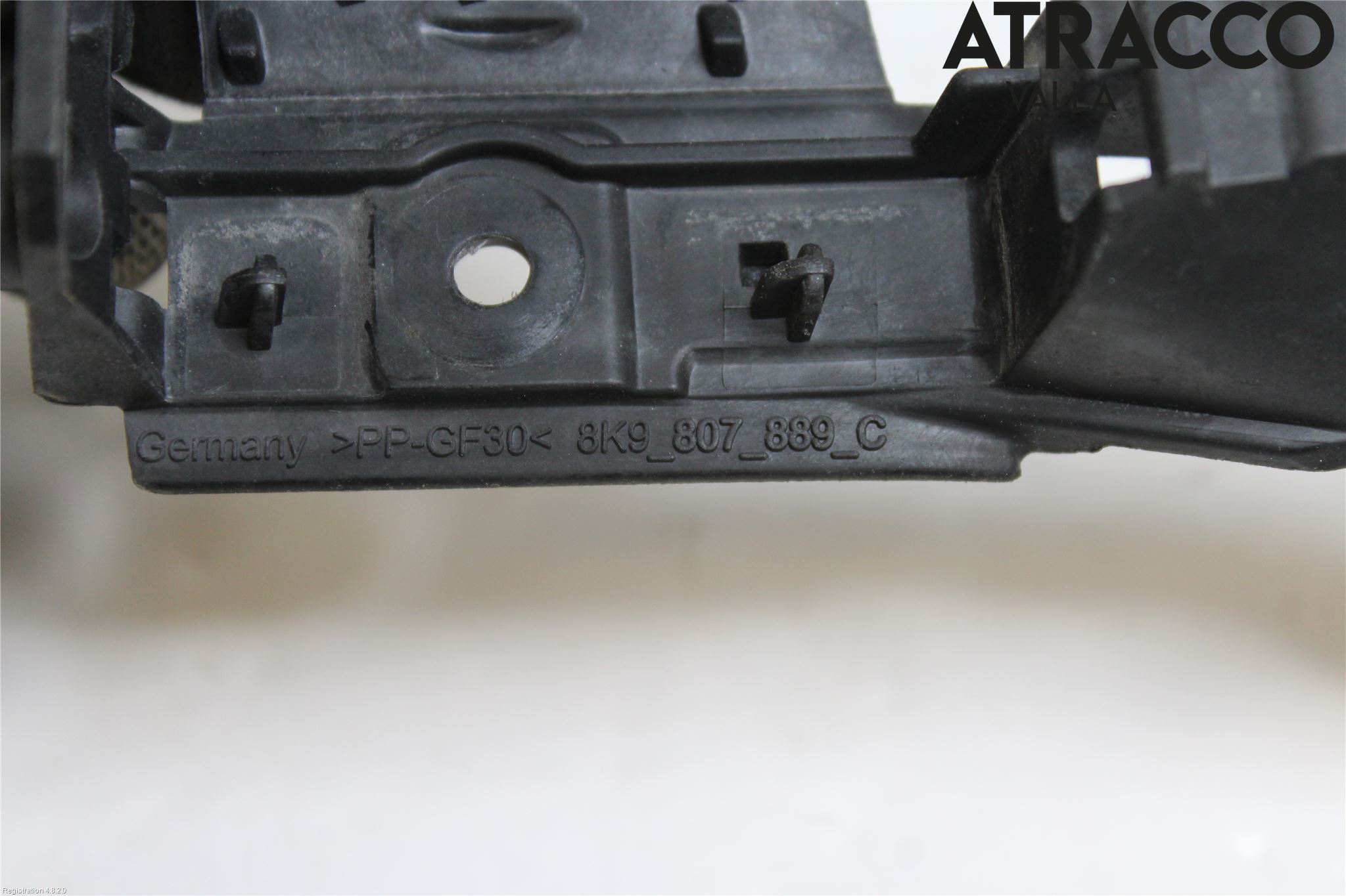 Audi A4 12-15 Stötfångarfäste Bak Vä