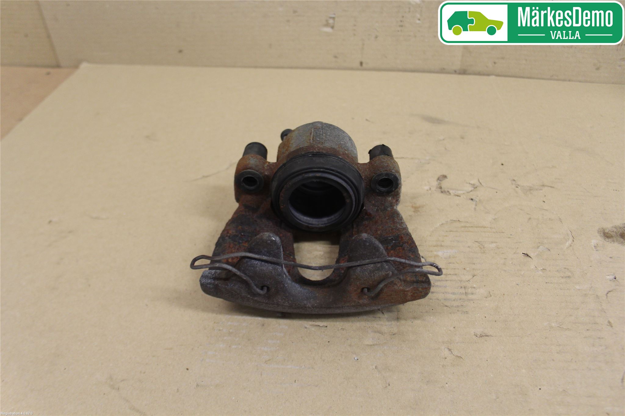 Volvo V40 12-19 Bromsok Fram Vänster