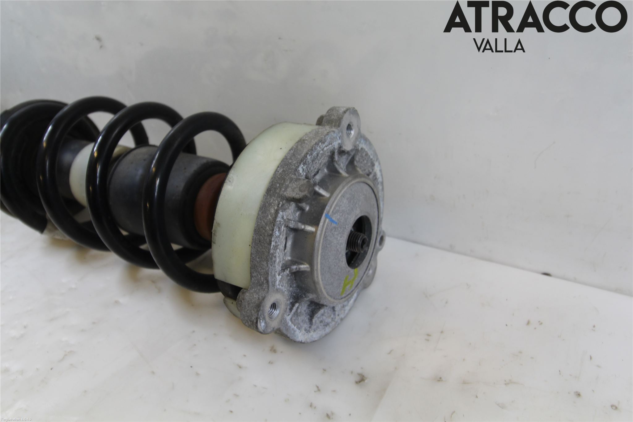 Audi A4/S4 B9 16-19 Fjäderben Fram Höger