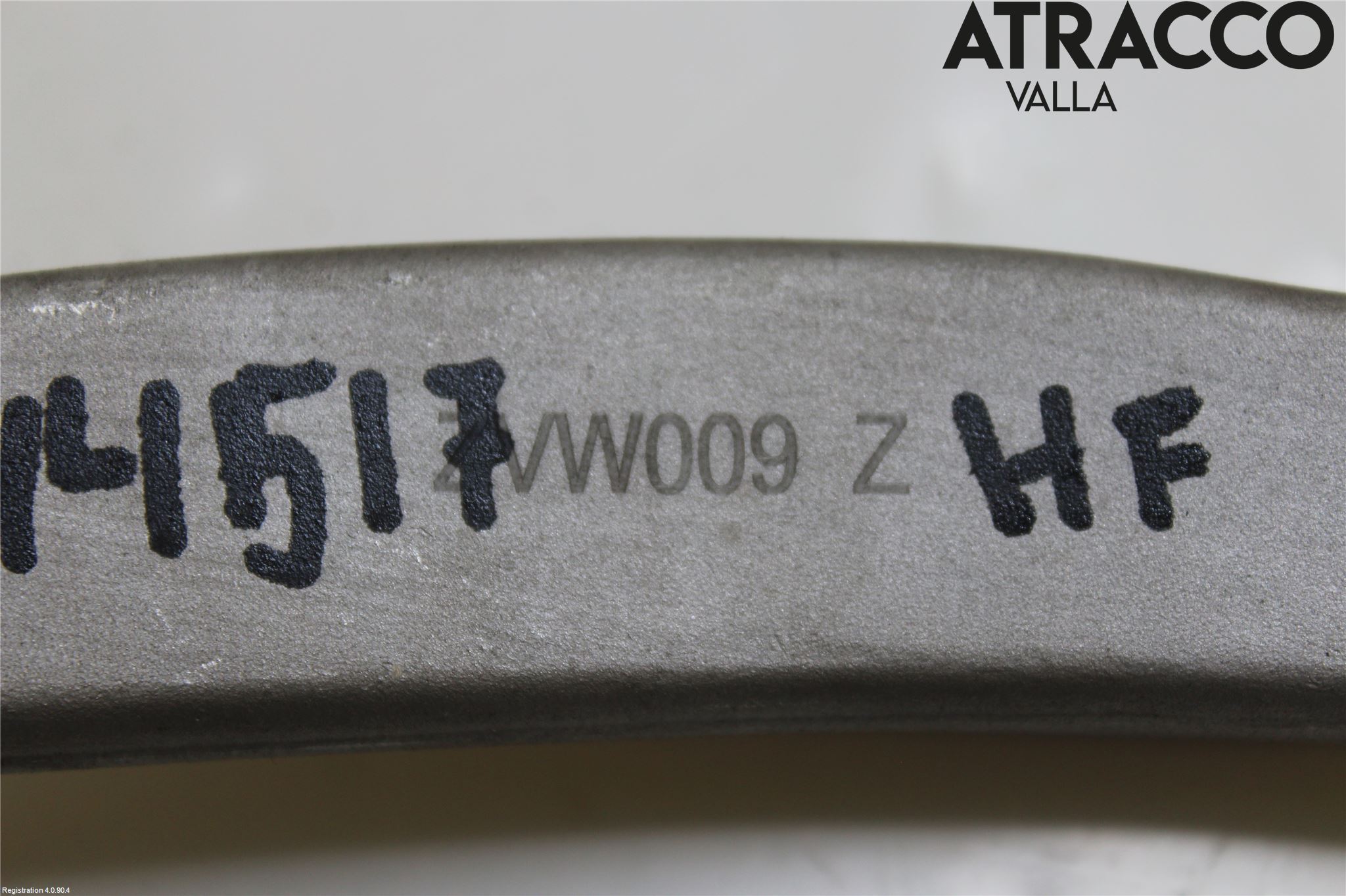 Audi A6/S6     05-11 Bärarm Fram Övre Hö