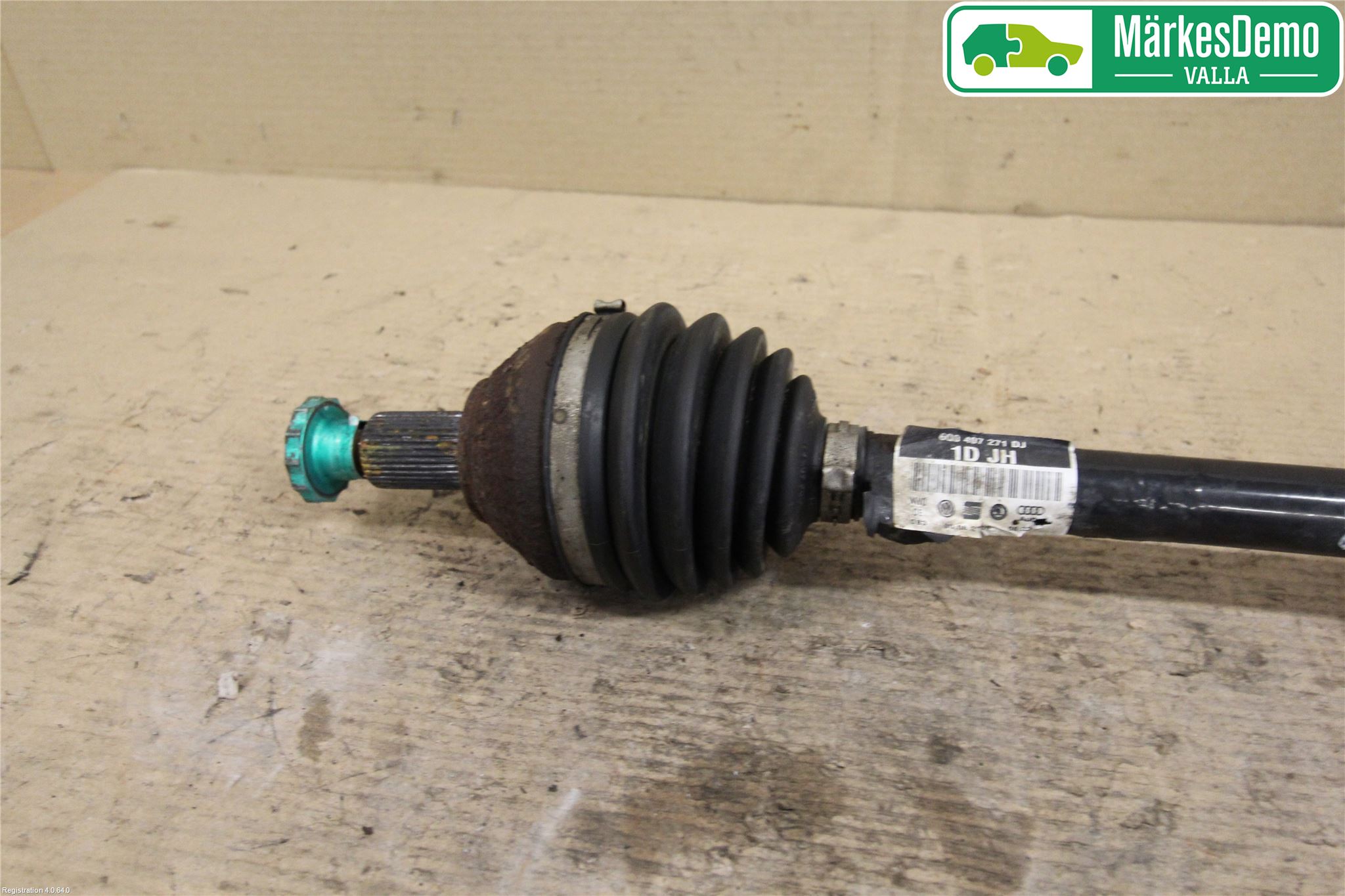 Skoda PRAKTIK Drivaxel Fram Vänster