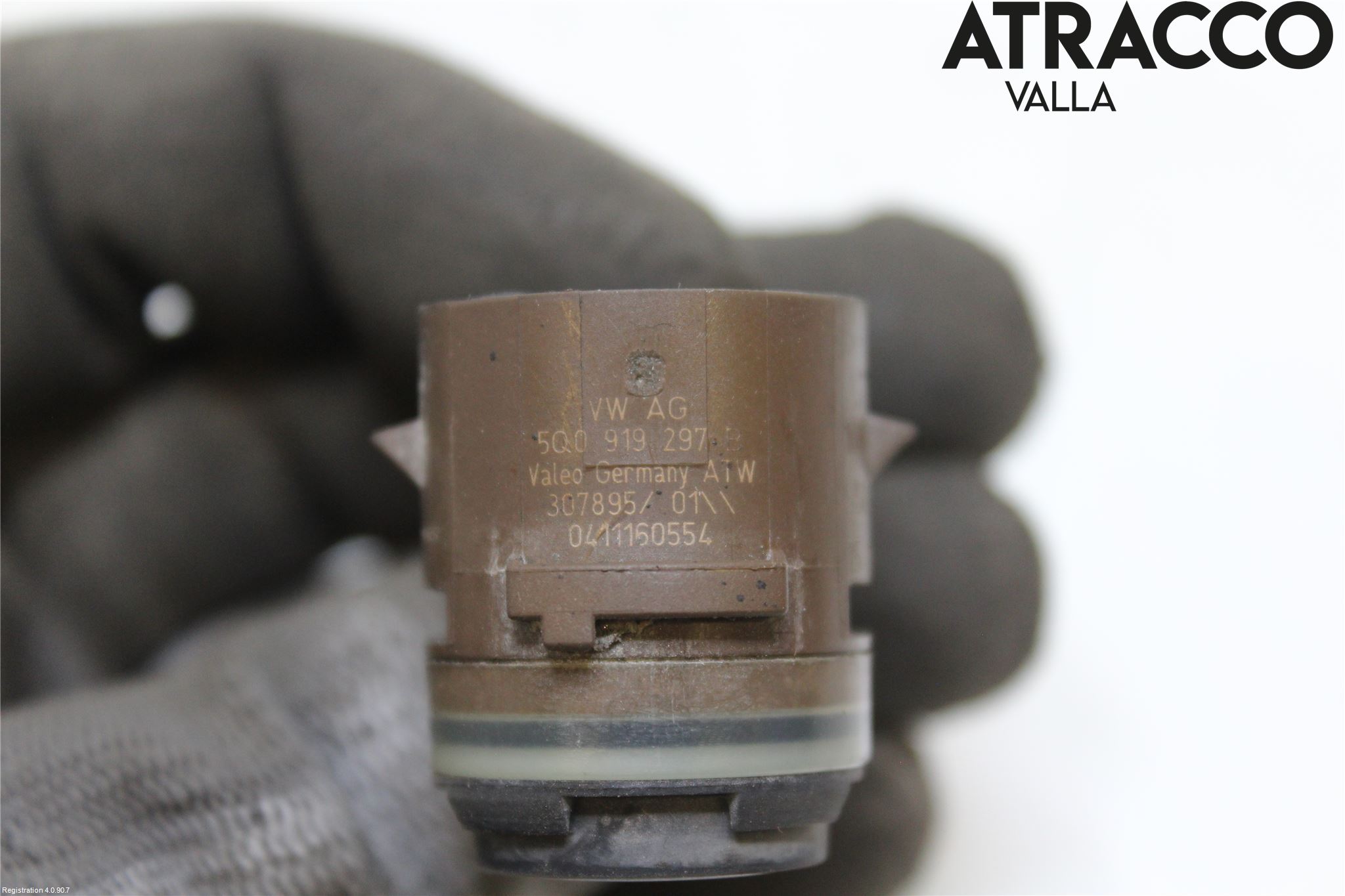 Skoda SUPERB 16-24 Parkeringshjälp Frontsensor