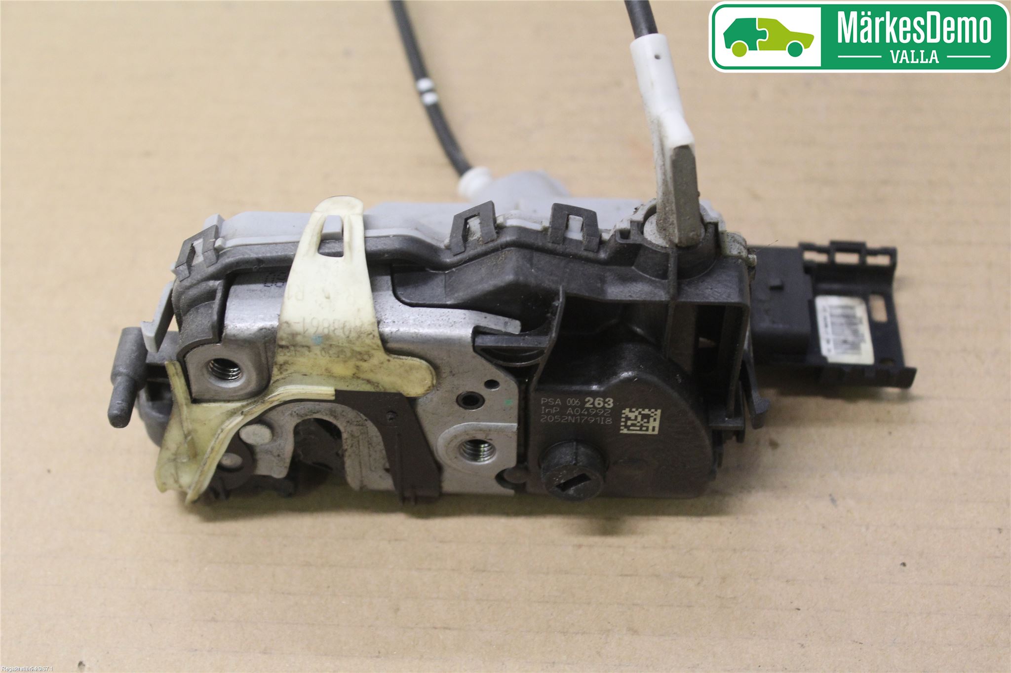 Peugeot 508 11-18 Låskista-Dörrlås