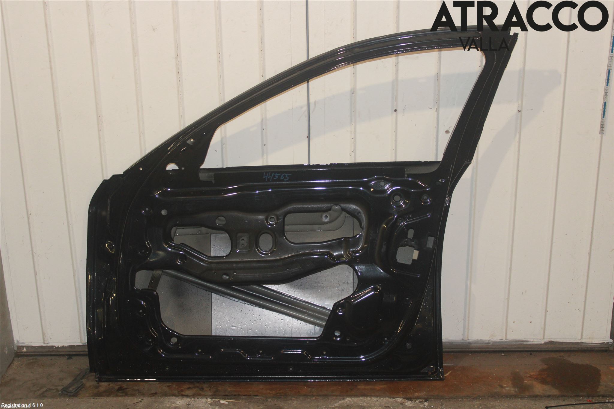 BMW 5 F10/F11/F18 09-17 Dörr Fram Höger