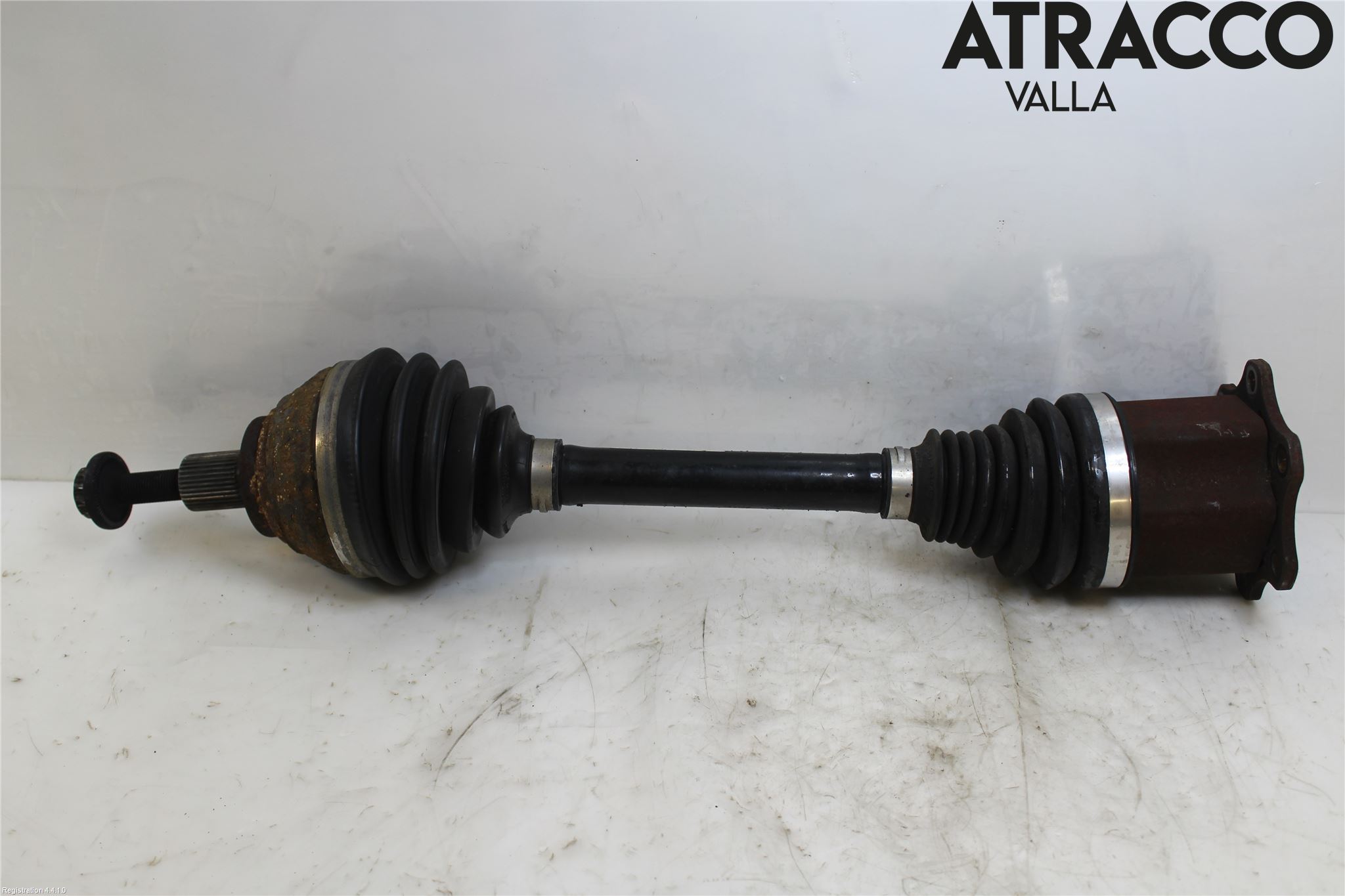 Volkswagen VW PASSAT 15-19 Drivaxel Fram Vänster