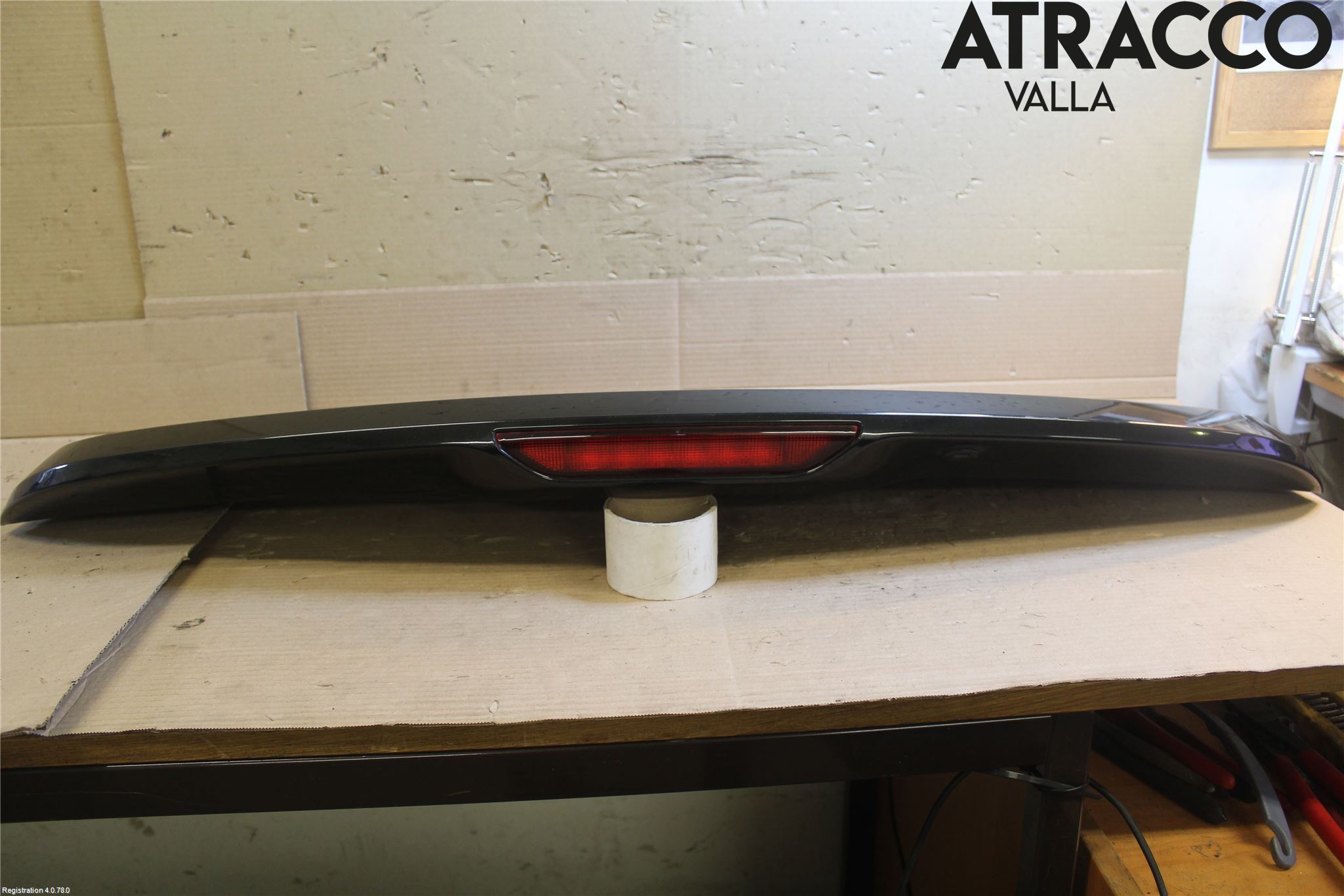 Jeep GRAND CHEROKEE 10-20 Spoiler Baklucka