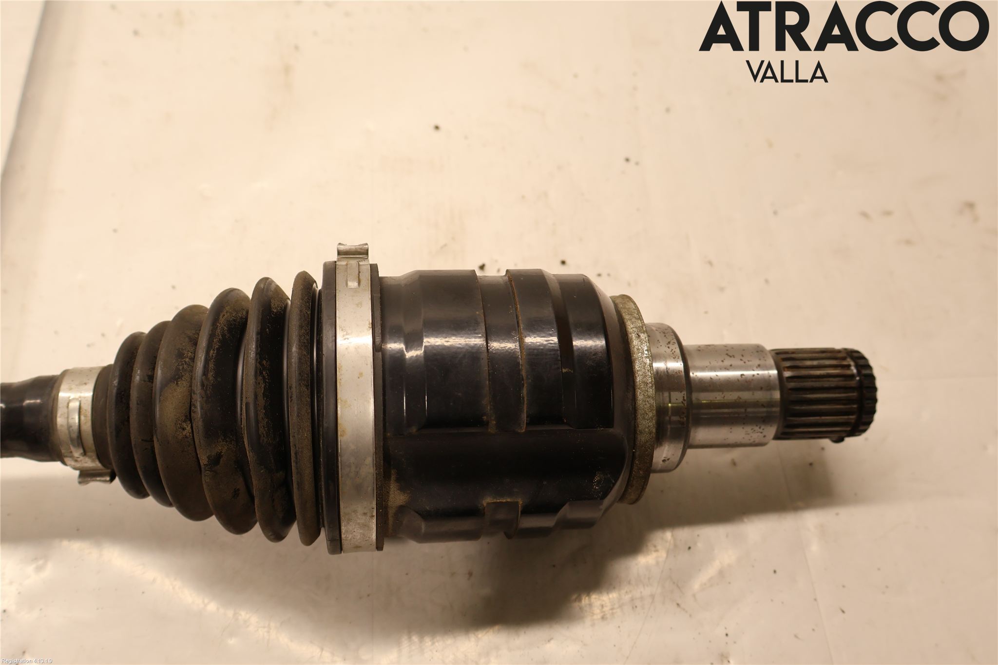 Toyota C-HR 16-23 Drivaxel Fram Vänster