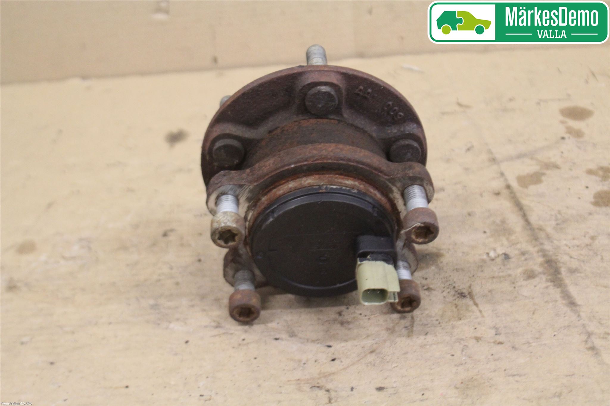 Volvo V40 12-19 Nav Bak