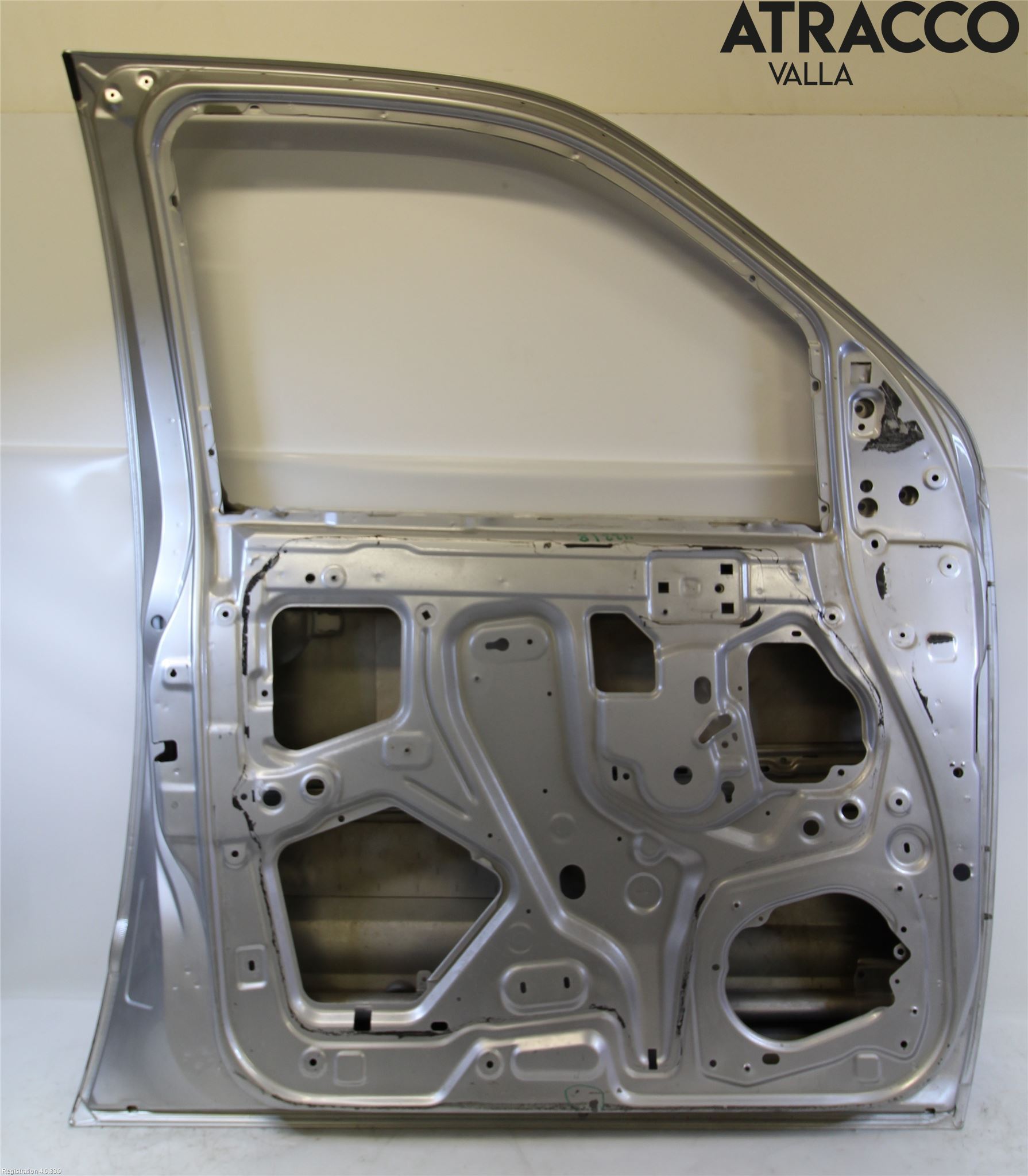 Nissan NAVARA 05-16 Dörr Fram Vänster