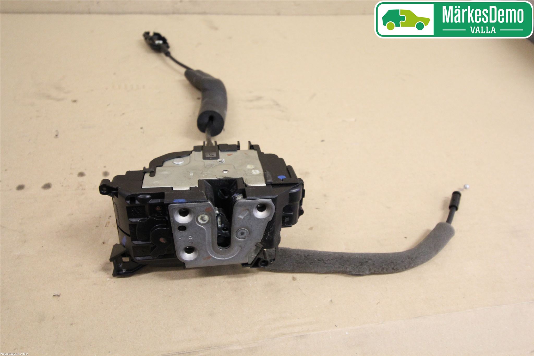 Renault MEGANE III 09-15 Låskista-Dörrlås