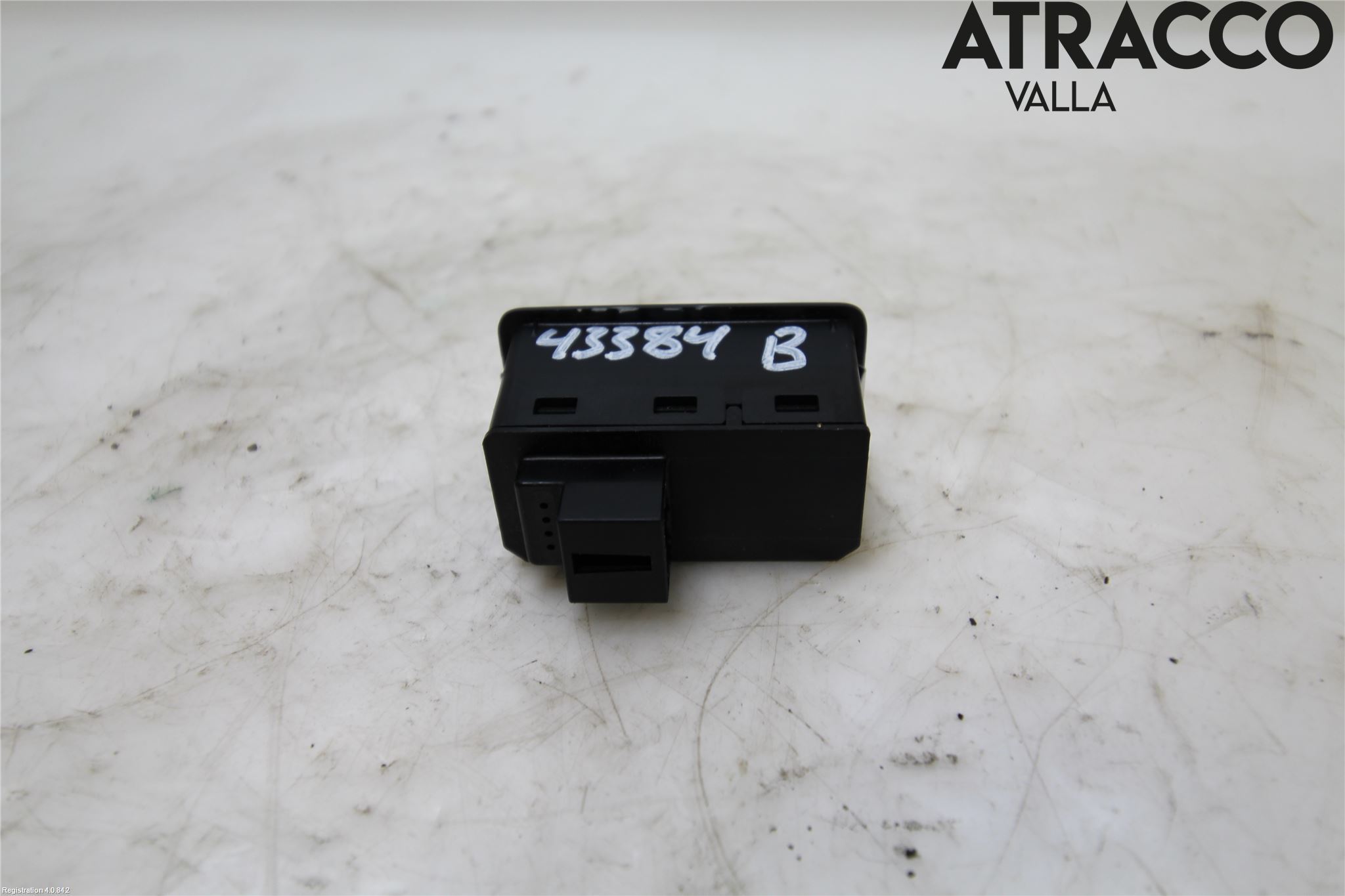 Audi A6 ALLROAD 12-18 Strömställare Baklucka