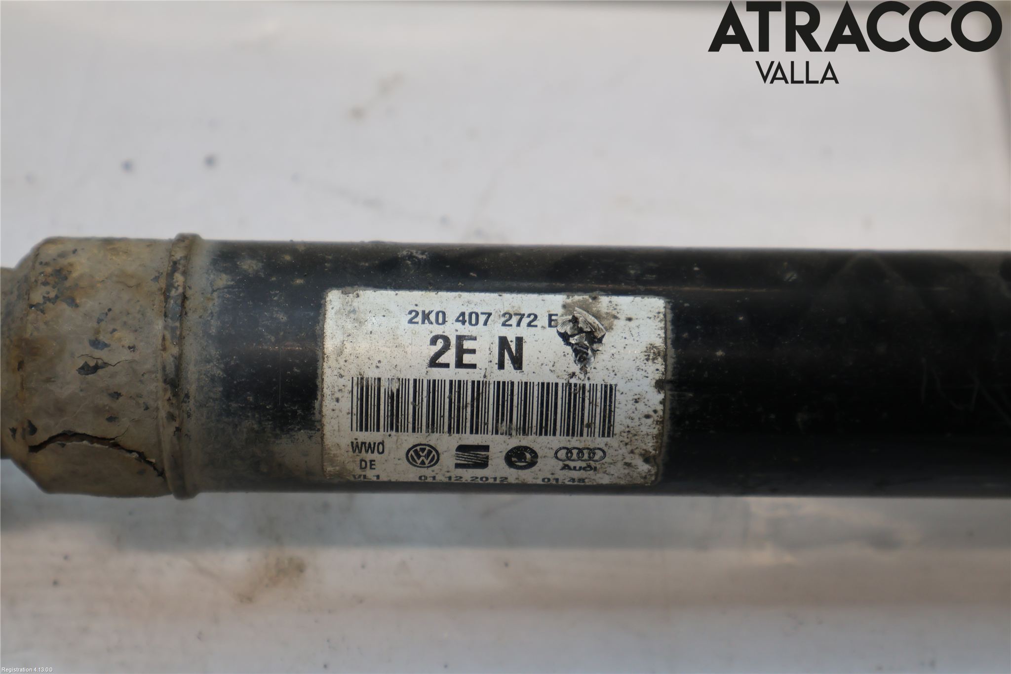 Volkswagen VW CADDY 11-15 Drivaxel Fram Höger