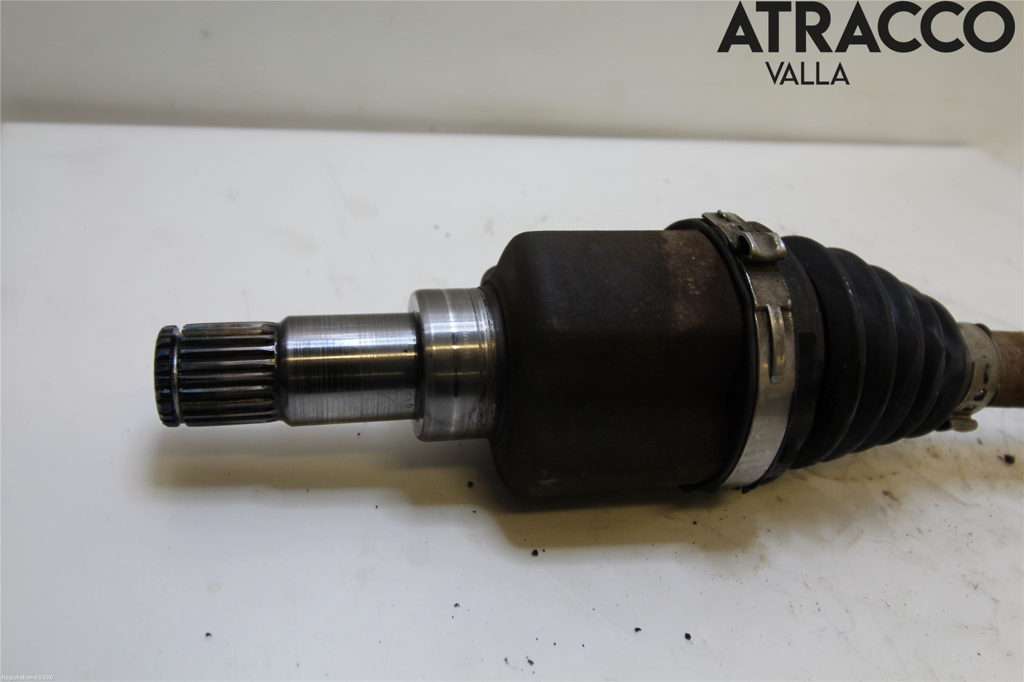 Ford FIESTA 13-17 Drivaxel Fram Vänster