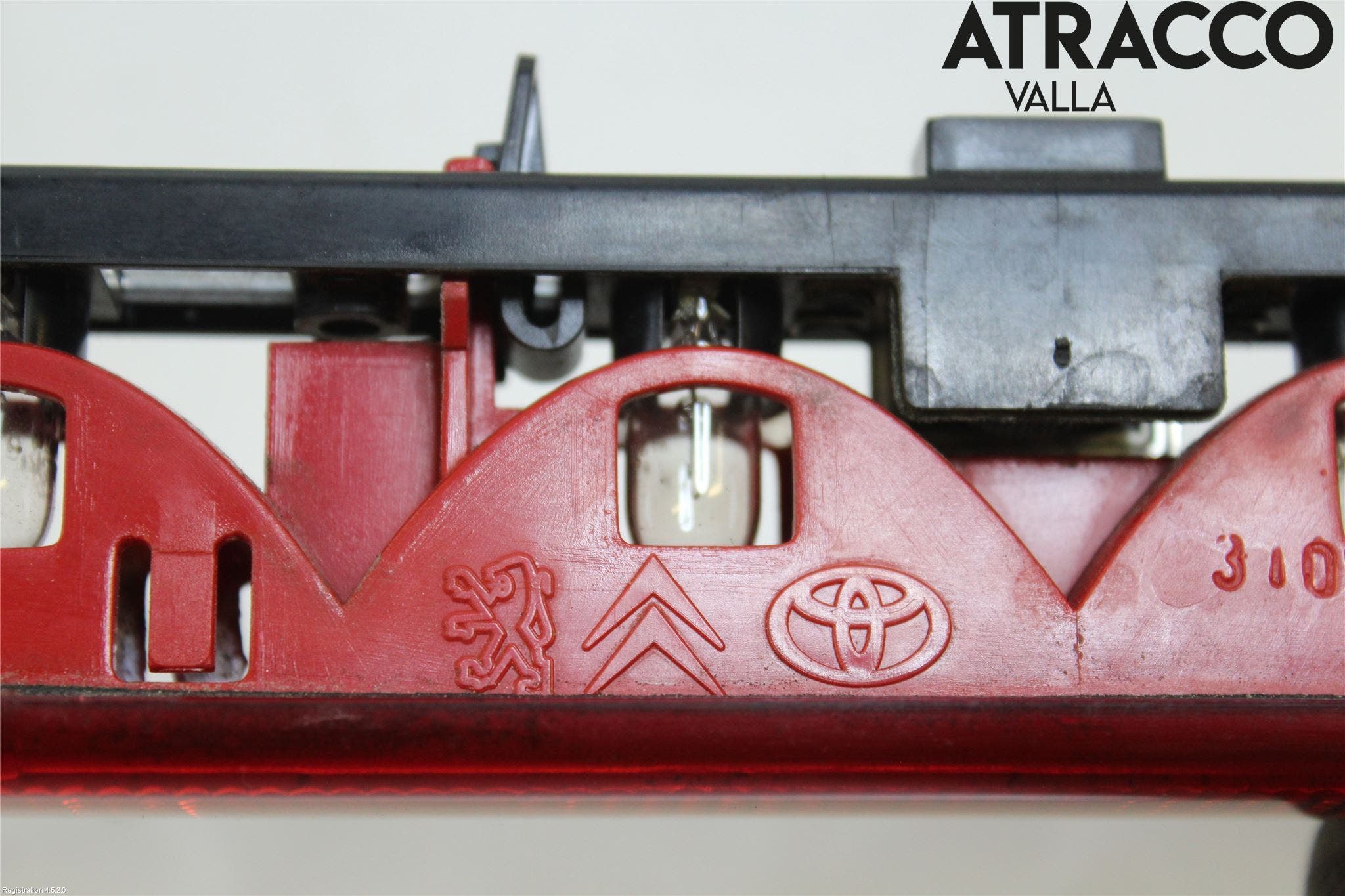 Toyota AYGO 06-14 Bromsljus Bakruta