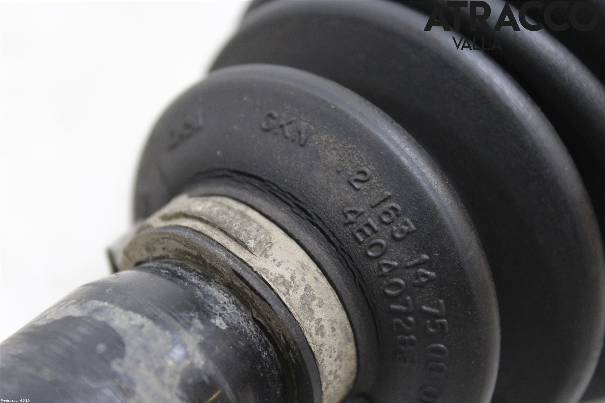 Audi A4/S4 05-07 Drivaxel Fram Höger