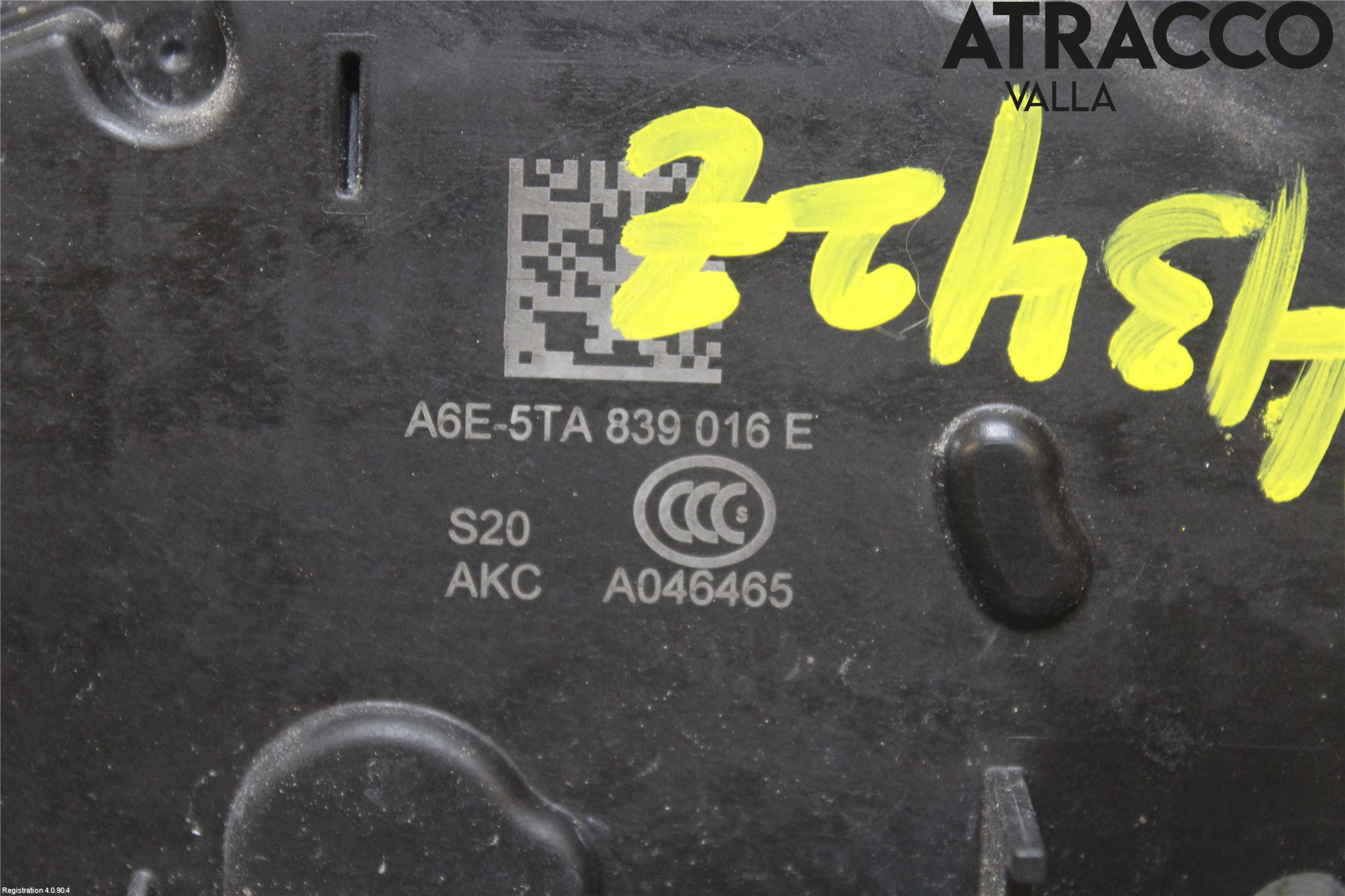 Volkswagen VW GOLF / E-GOLF VII 13-20 Låskista-Dörrlås