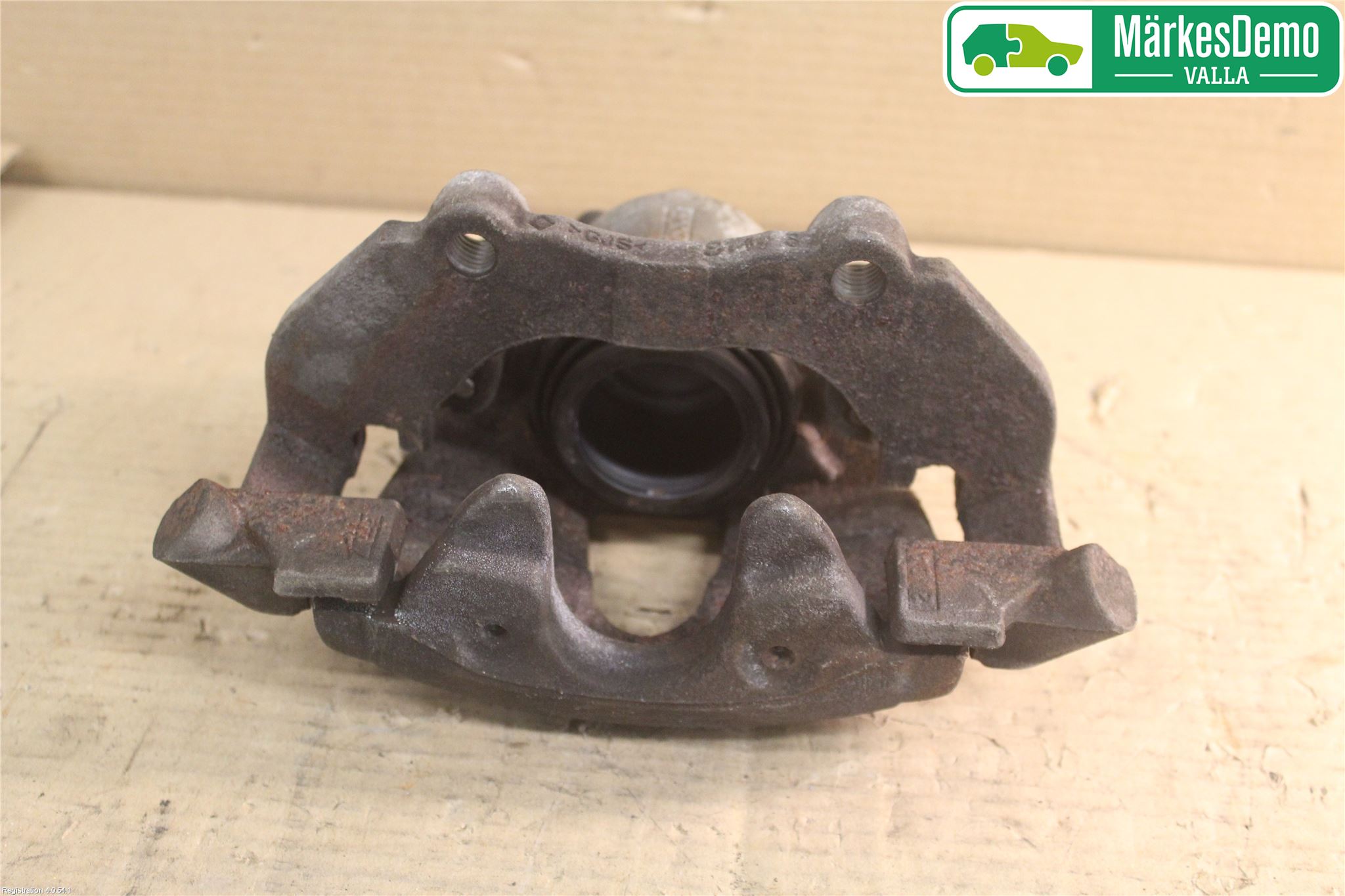 Volvo V40 12-19 Bromsok Fram Vänster