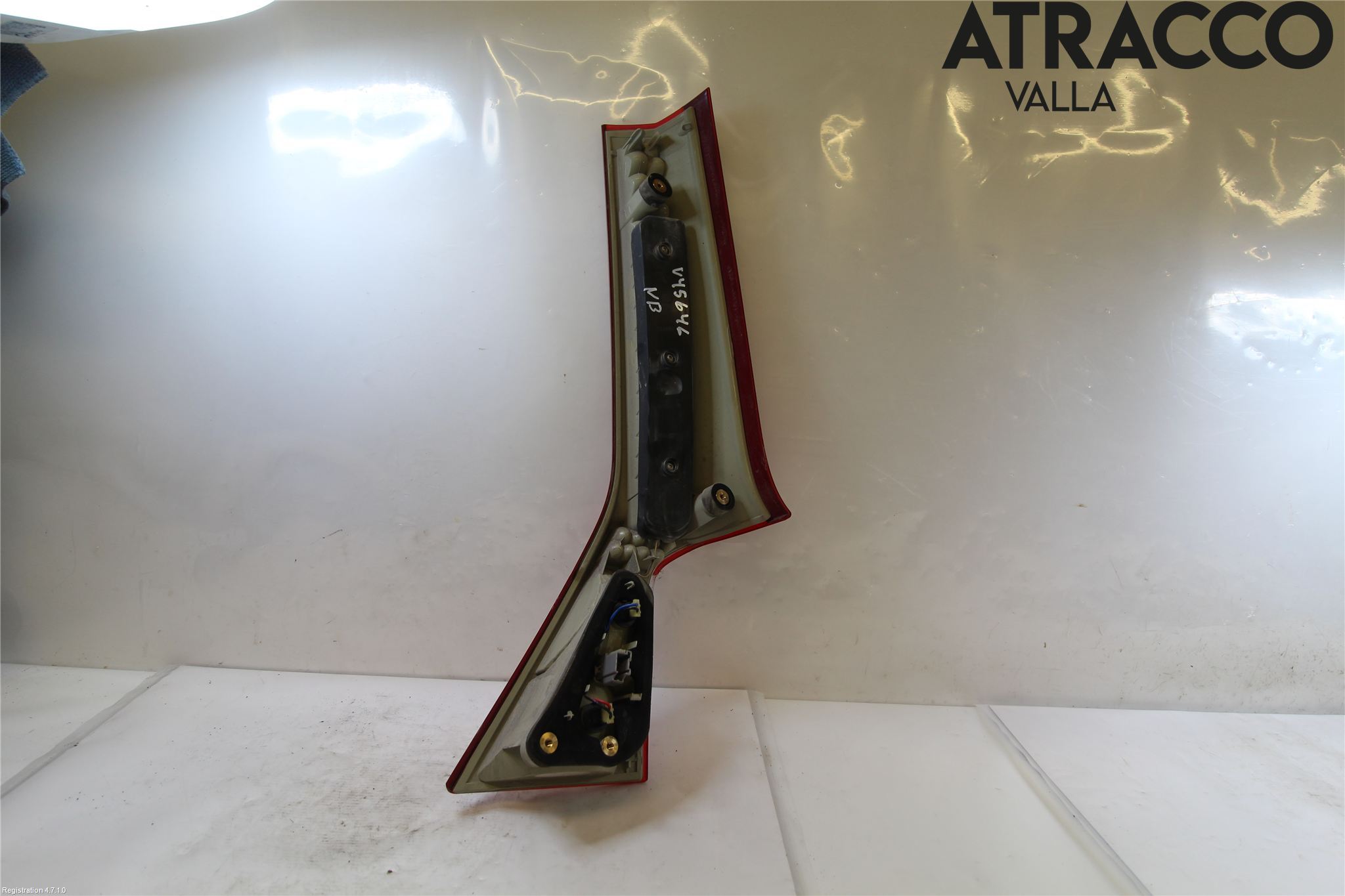 Volvo XC70 08-13 Bakljus Lucka Vä