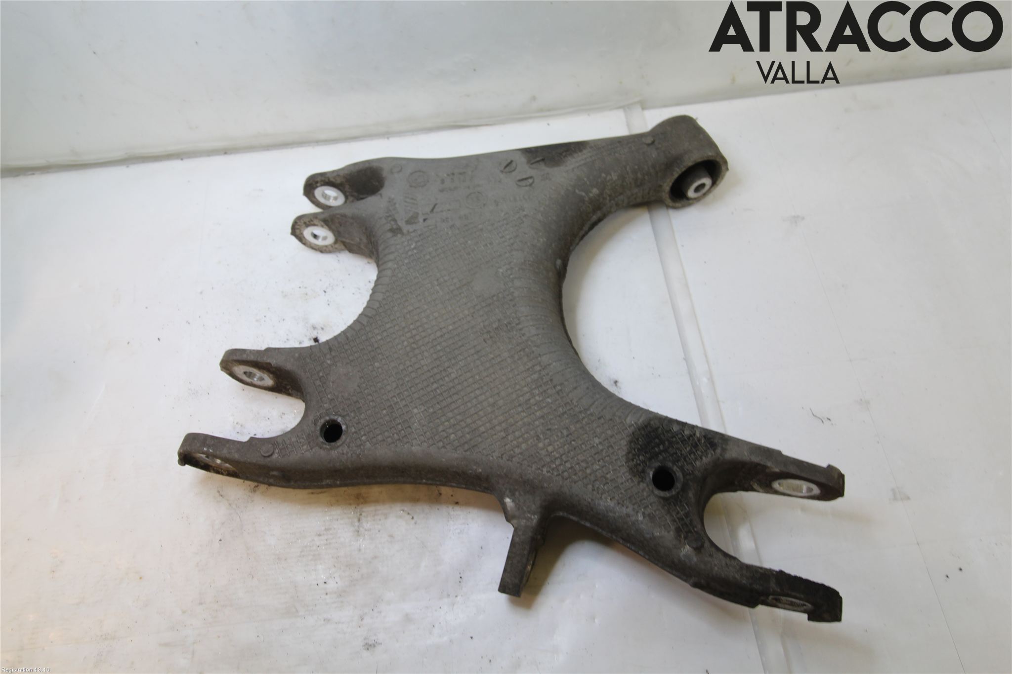 BMW 5 F10/F11/F18 09-17 Bärarm Bak Höger
