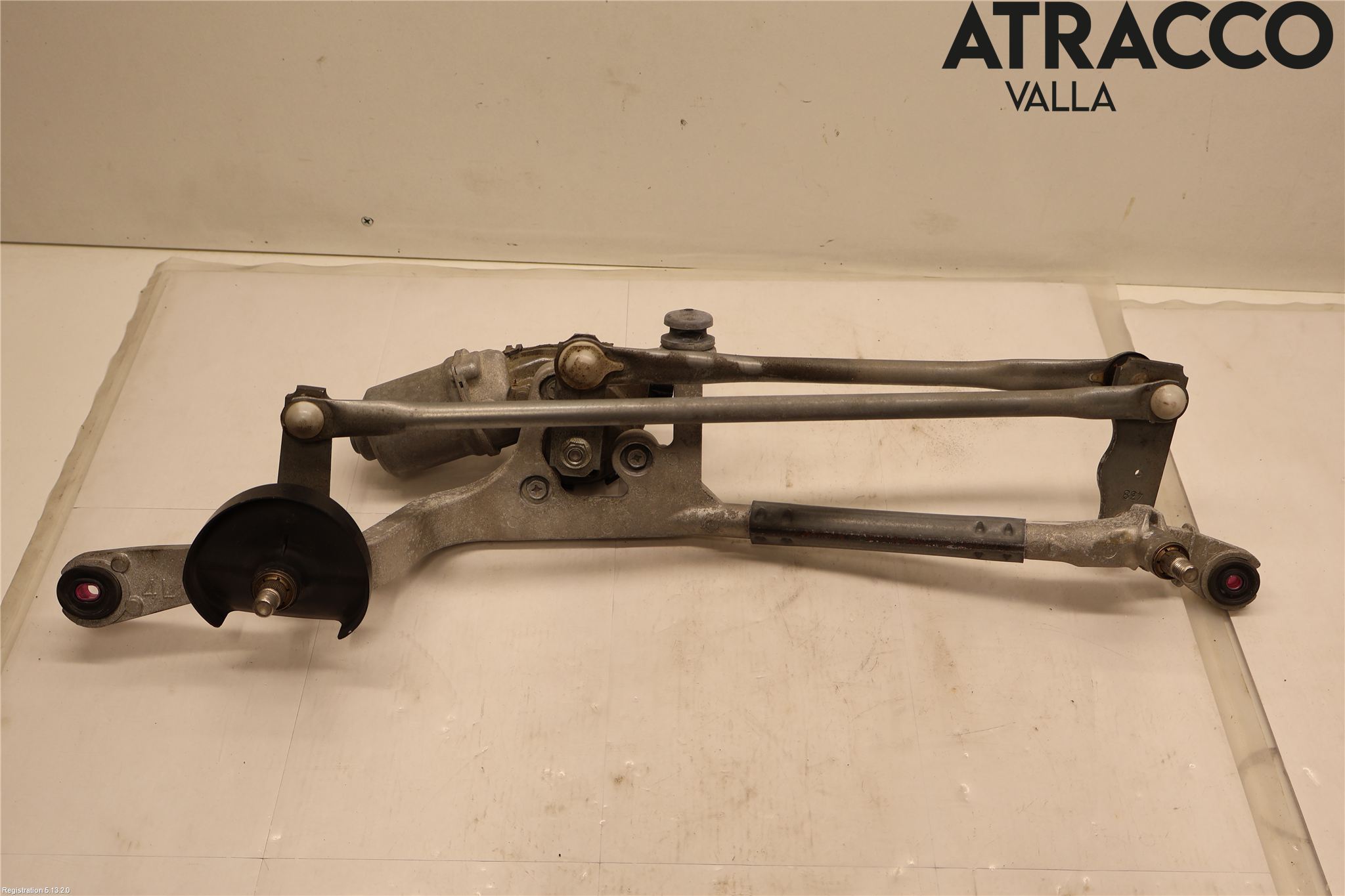 Toyota YARIS XP21 20- Torkarmotor Vindruta