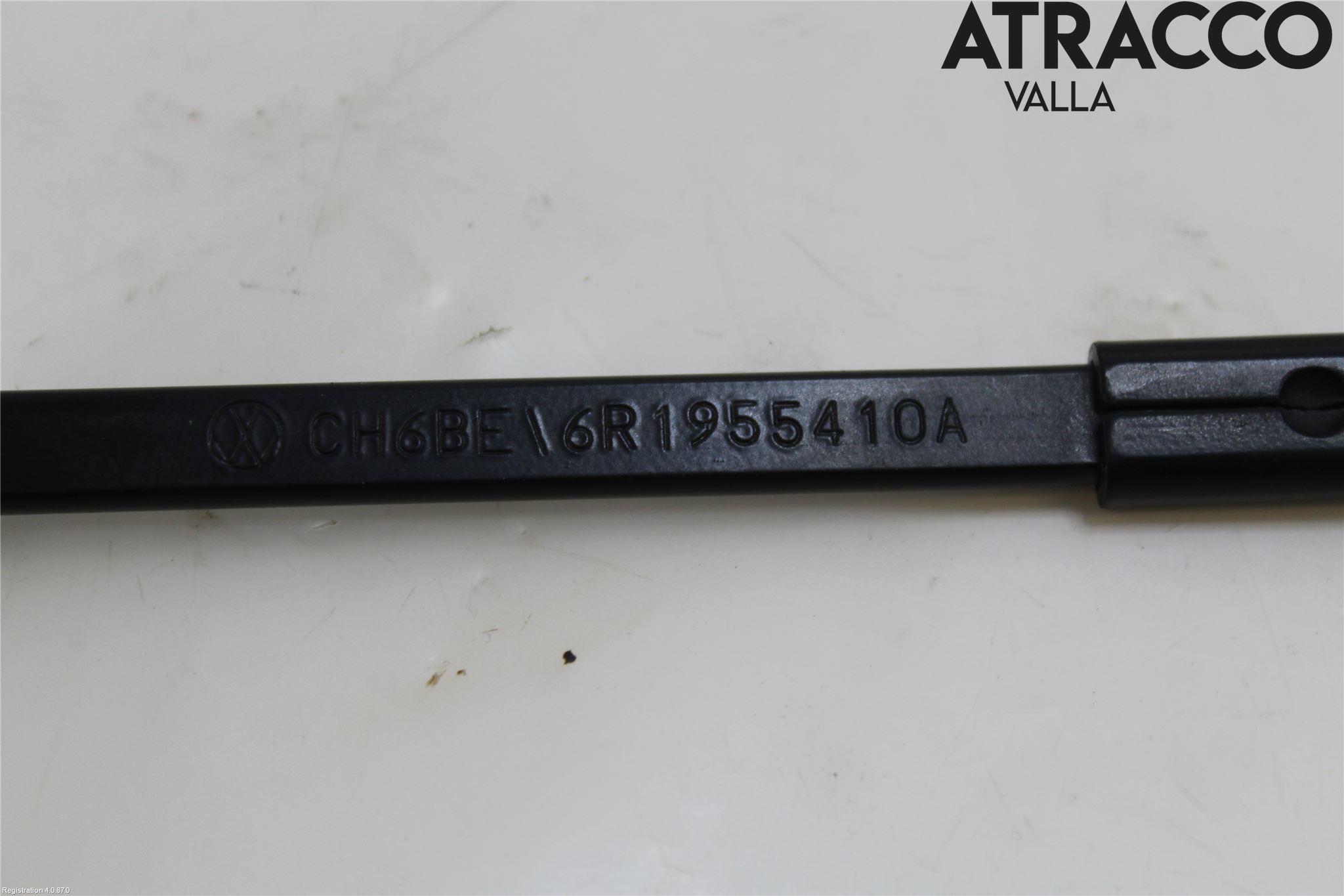 Volkswagen VW POLO 10-17 Torkararm Armar Vindruta