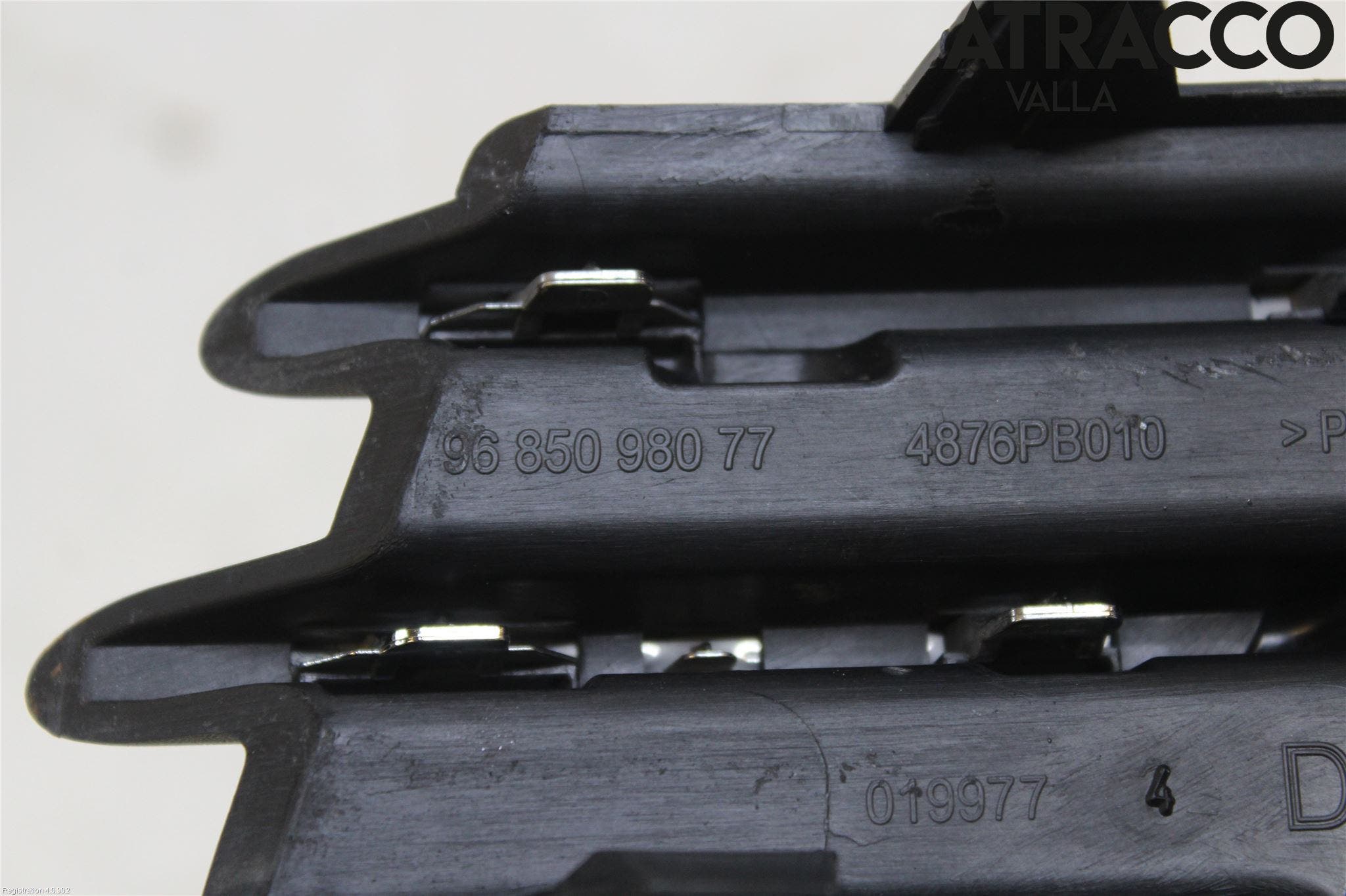 Peugeot 3008 09-16 Dimljussarg Fram