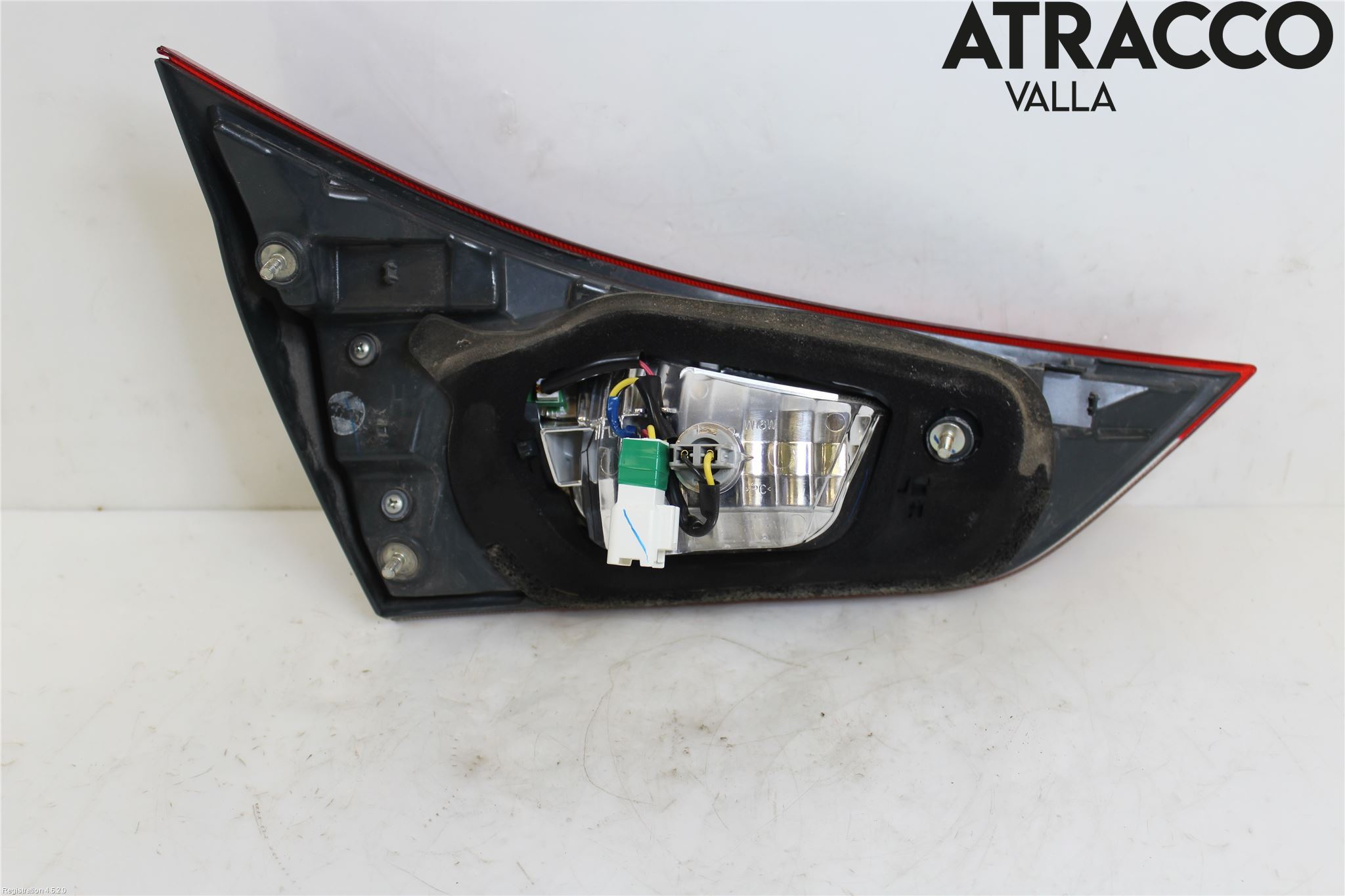 Toyota AURIS 13-19 Bakljus Lucka Hö