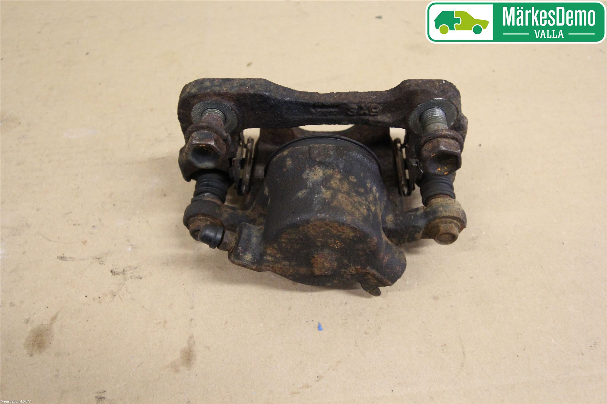 Suzuki VITARA 88-98 Bromsok Fram Vänster