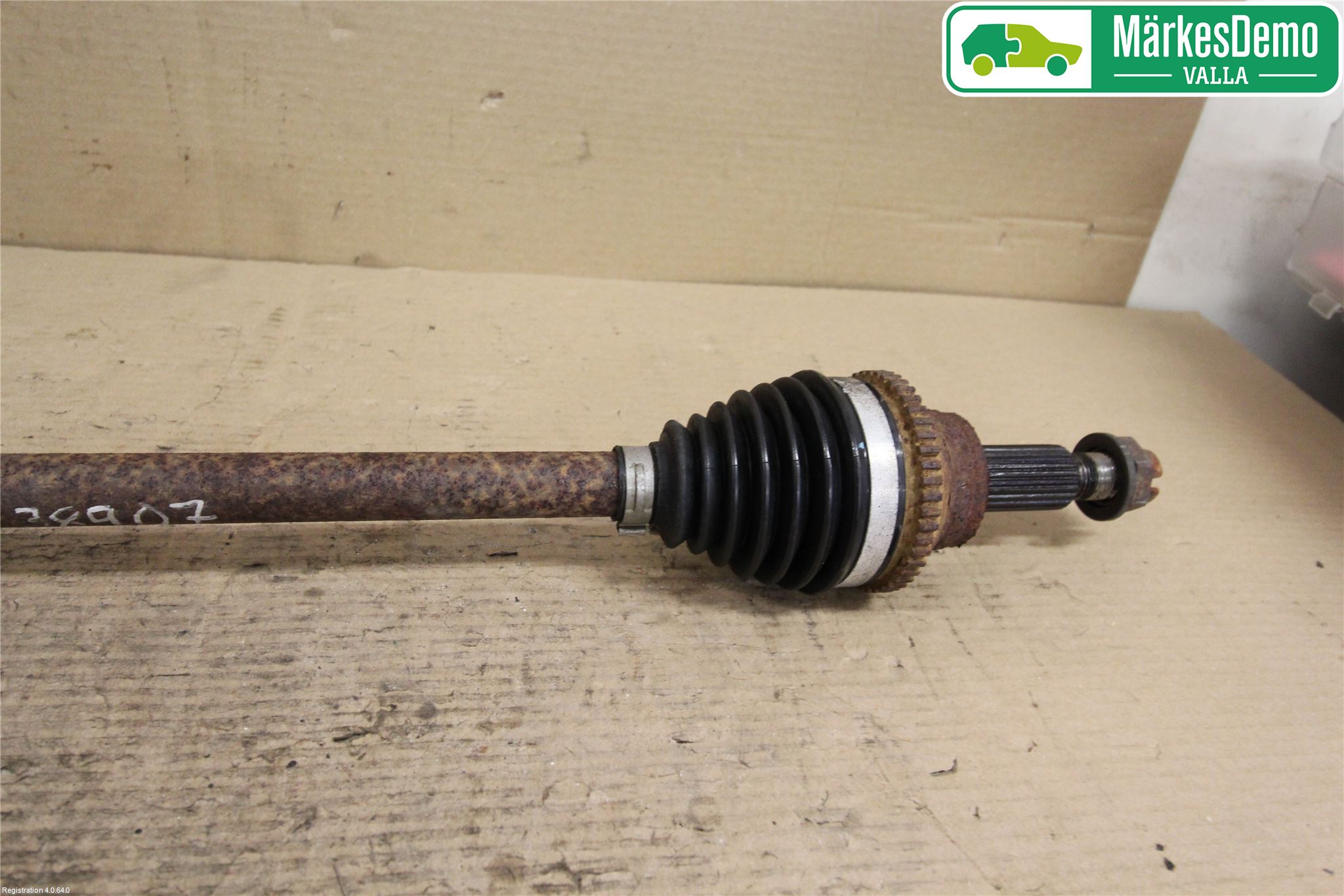 Dacia DUSTER 10-17 Drivaxel Bak Vänster