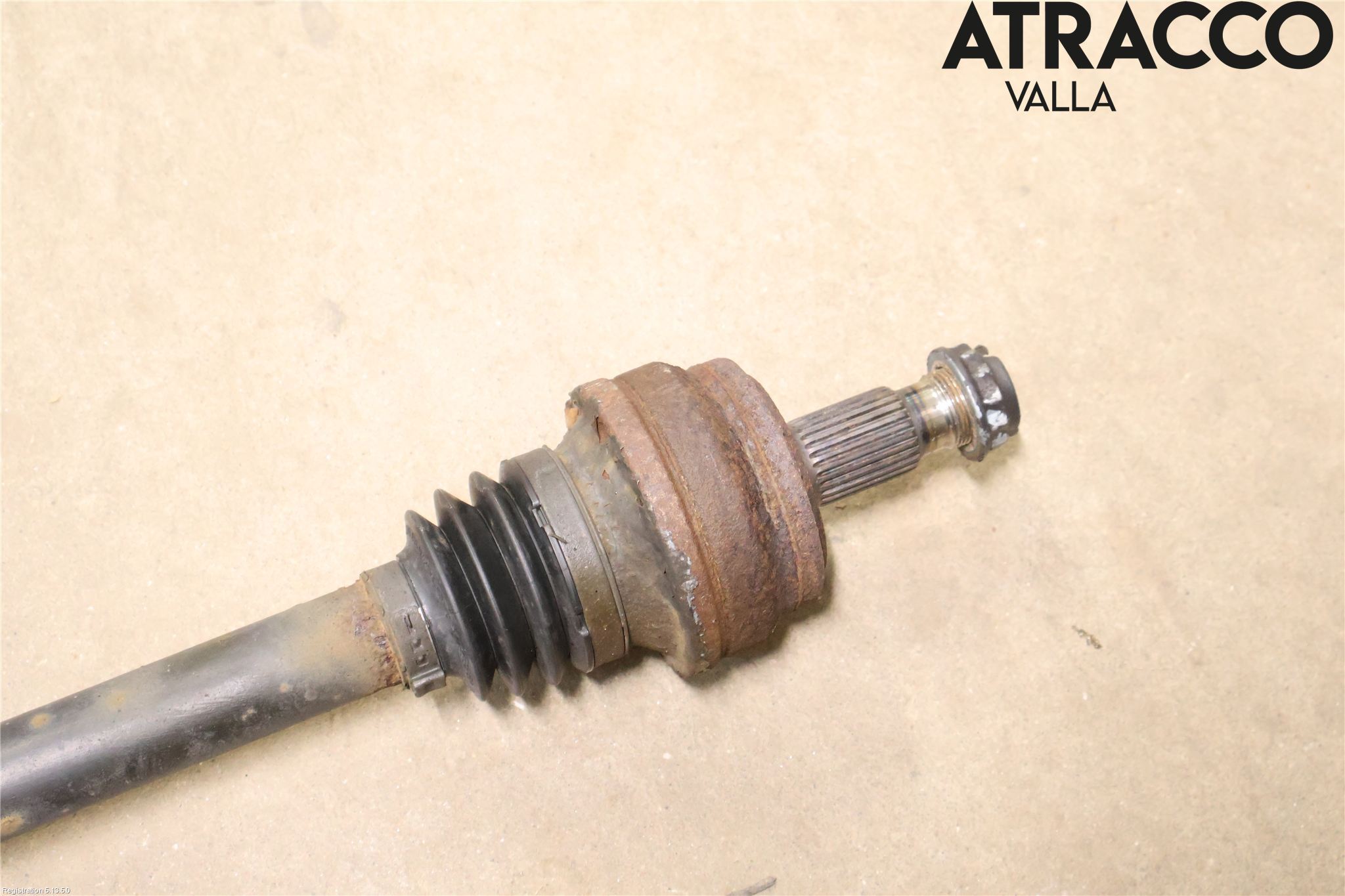 Mercedes-Benz MB C-KLASS (W204) 07-15 Drivaxel Bak Vänster
