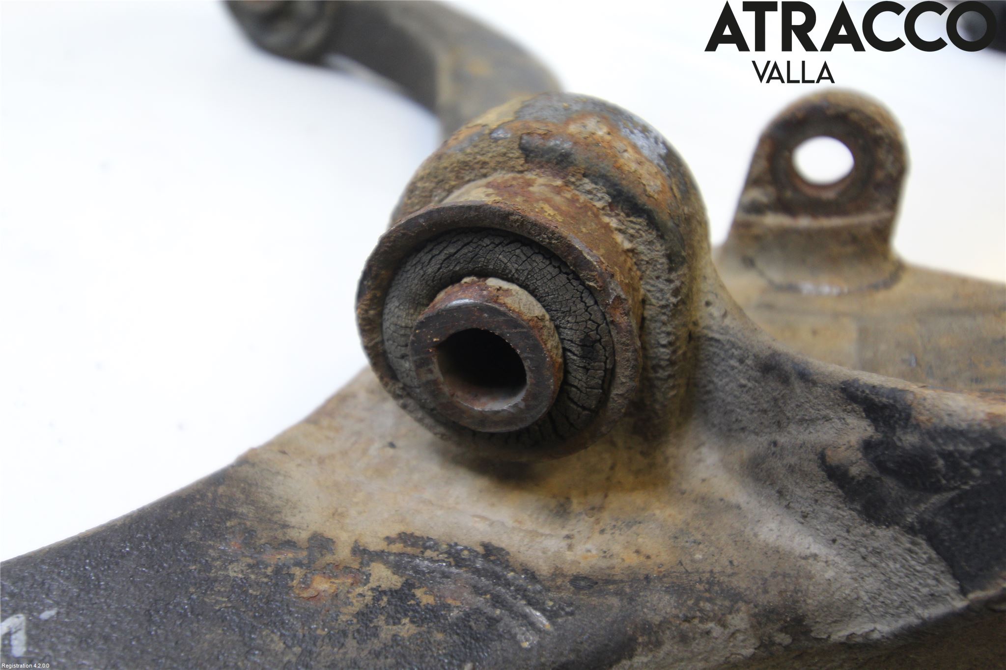 Jeep CHEROKEE Bärarm Fram Undre Hö