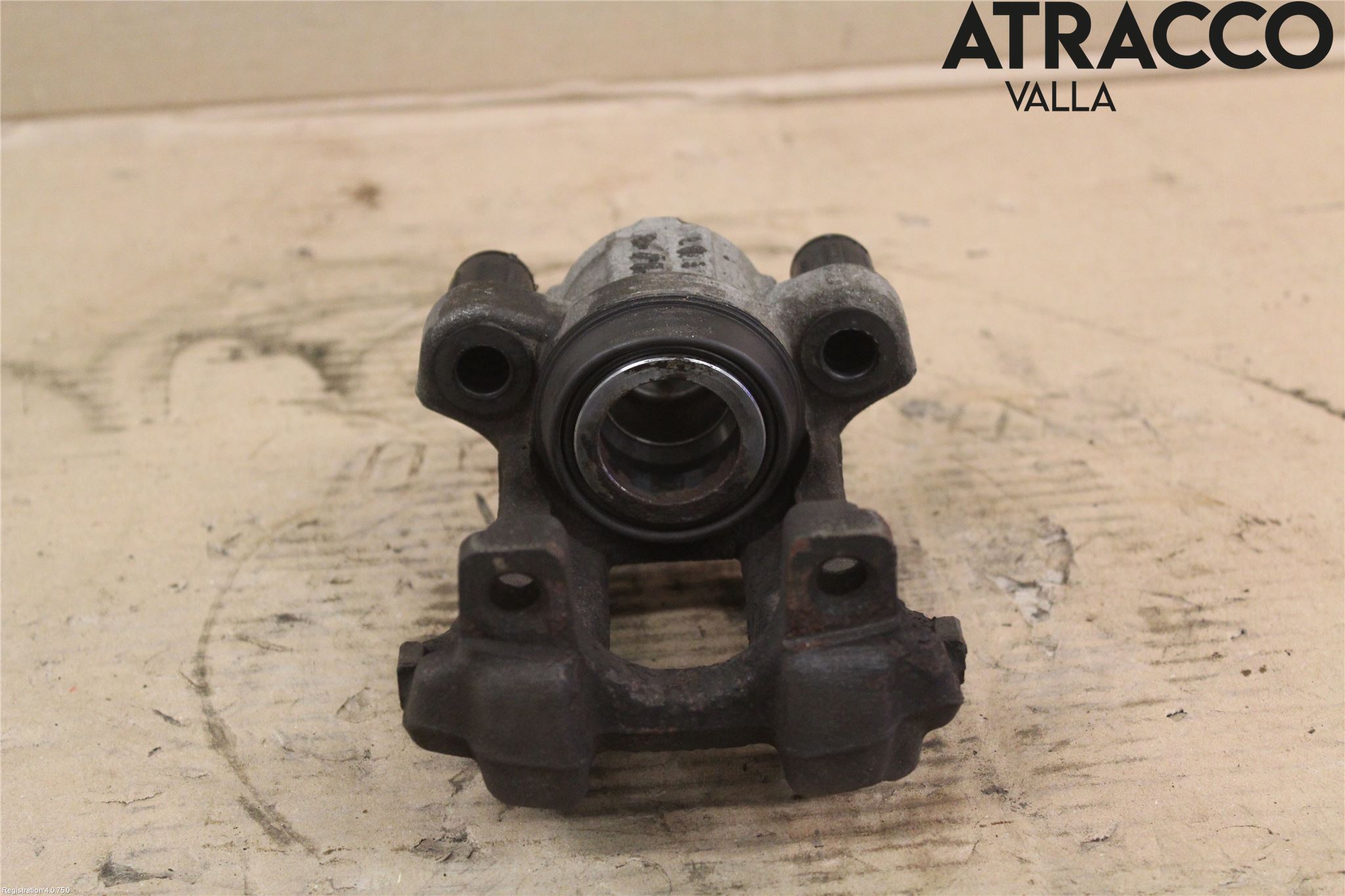 BMW 3 F30/F31/F80 12-19 Bromsok Bak Höger
